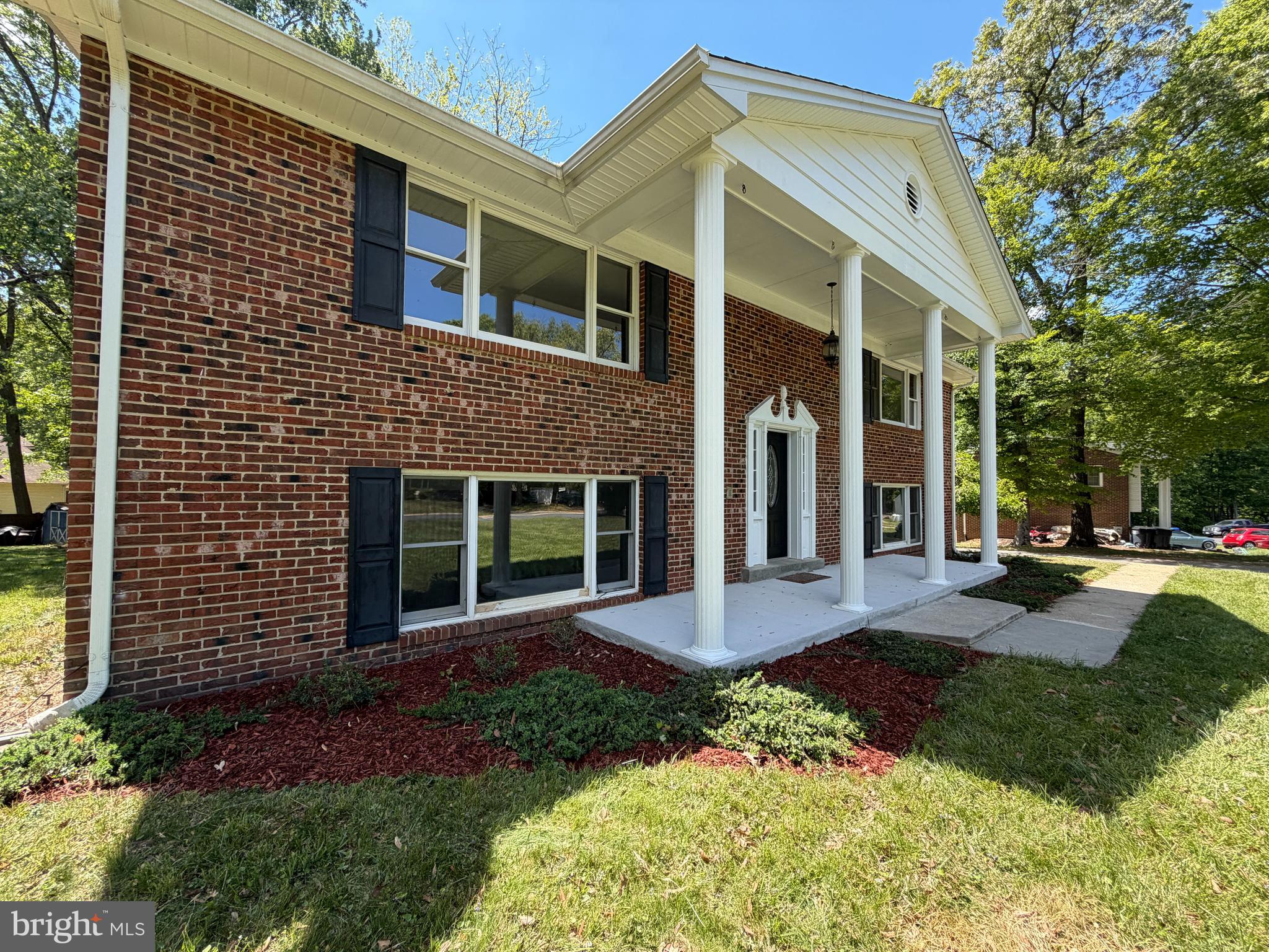 2711 MORAN DRIVE