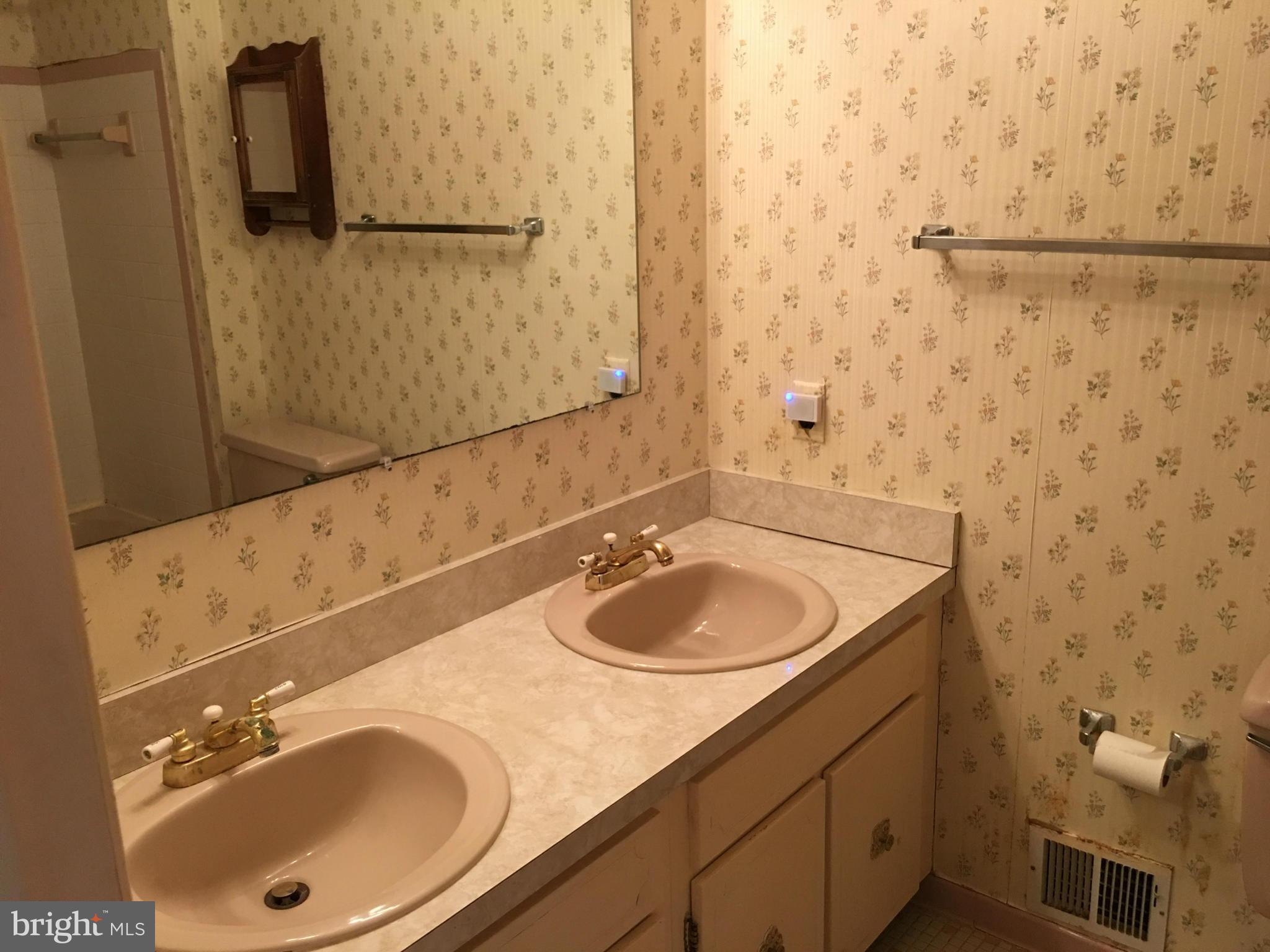 OAK GROVE - Residential