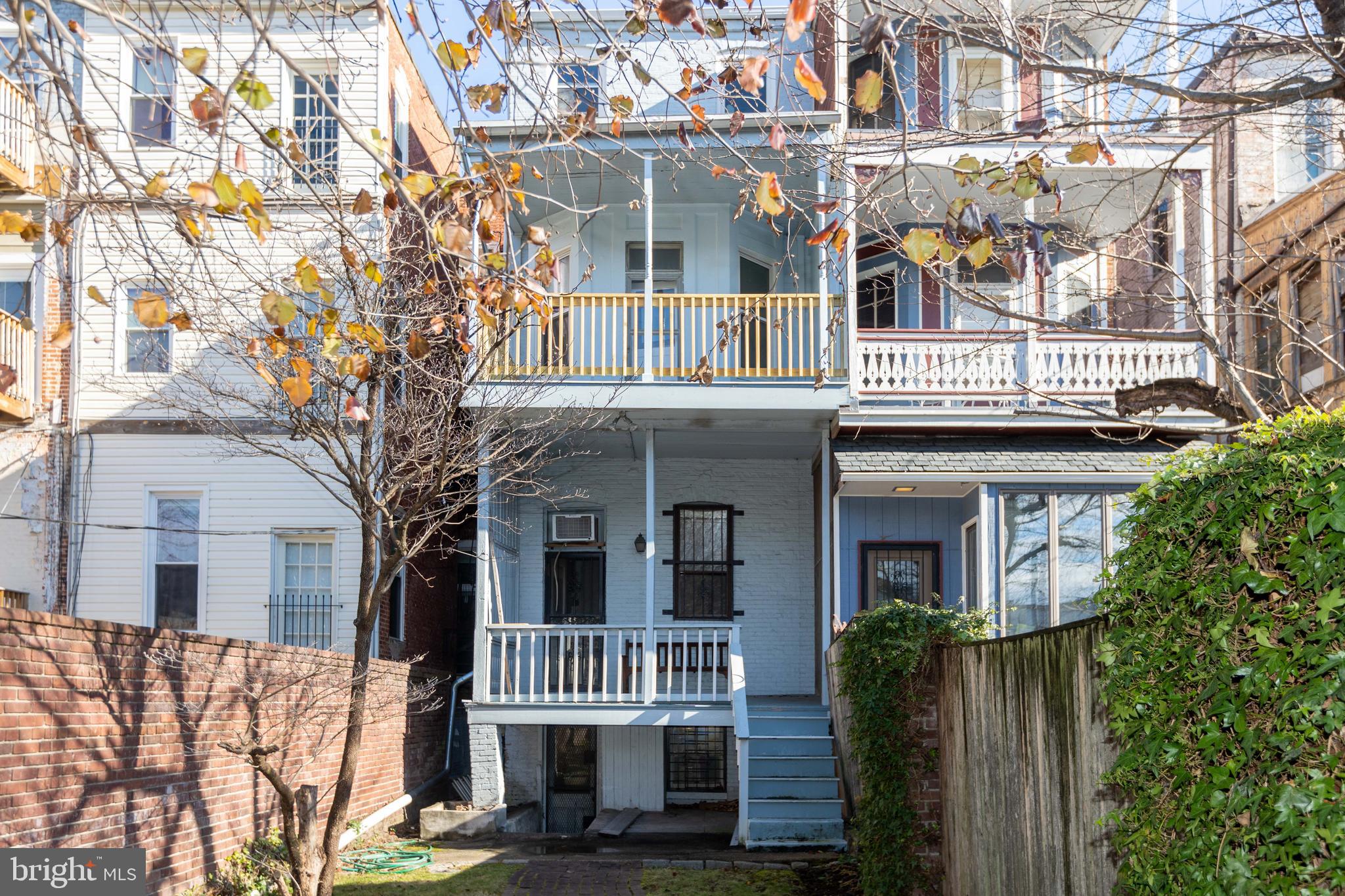 CHARLES VILLAGE - Residential