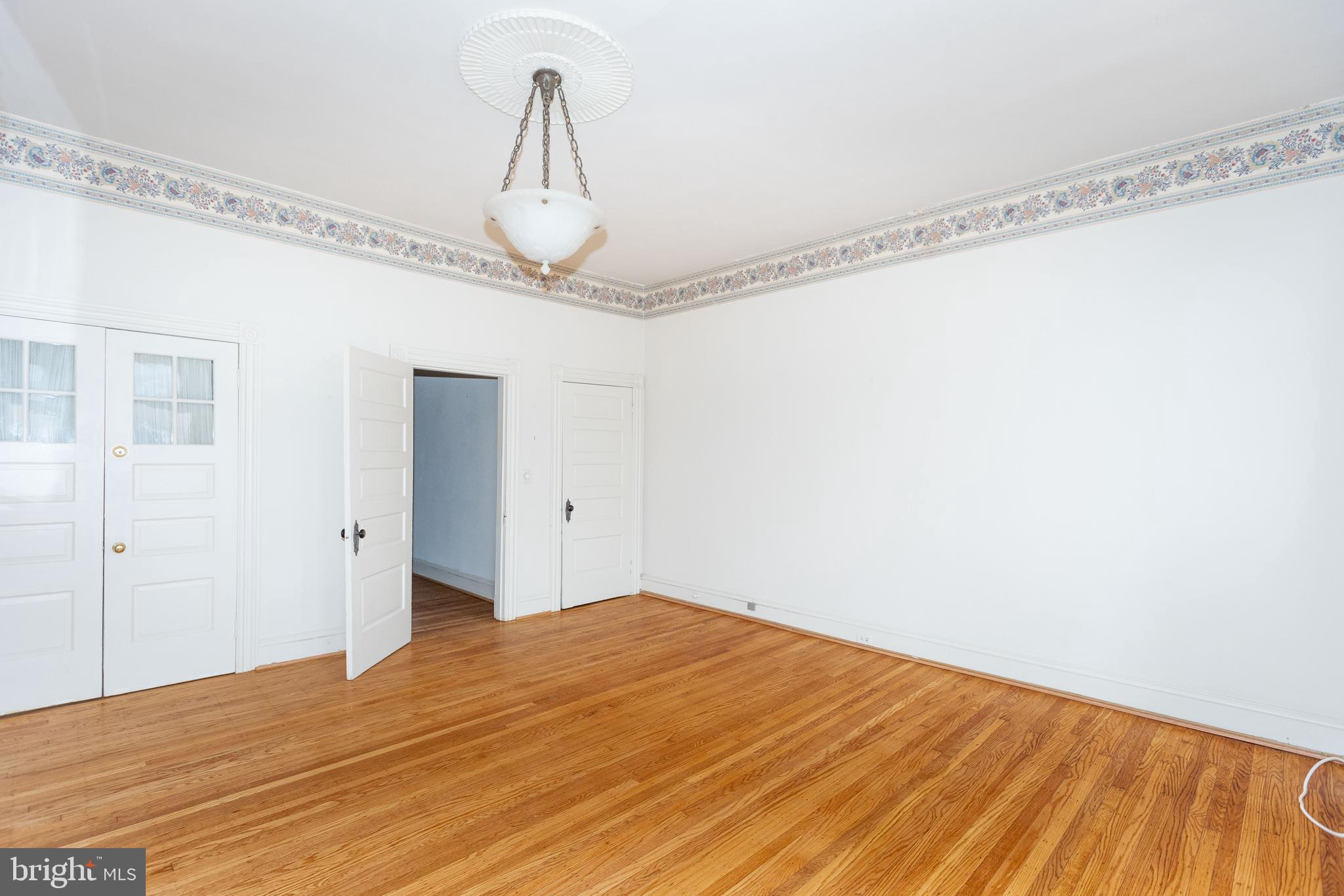 CHARLES VILLAGE - Residential