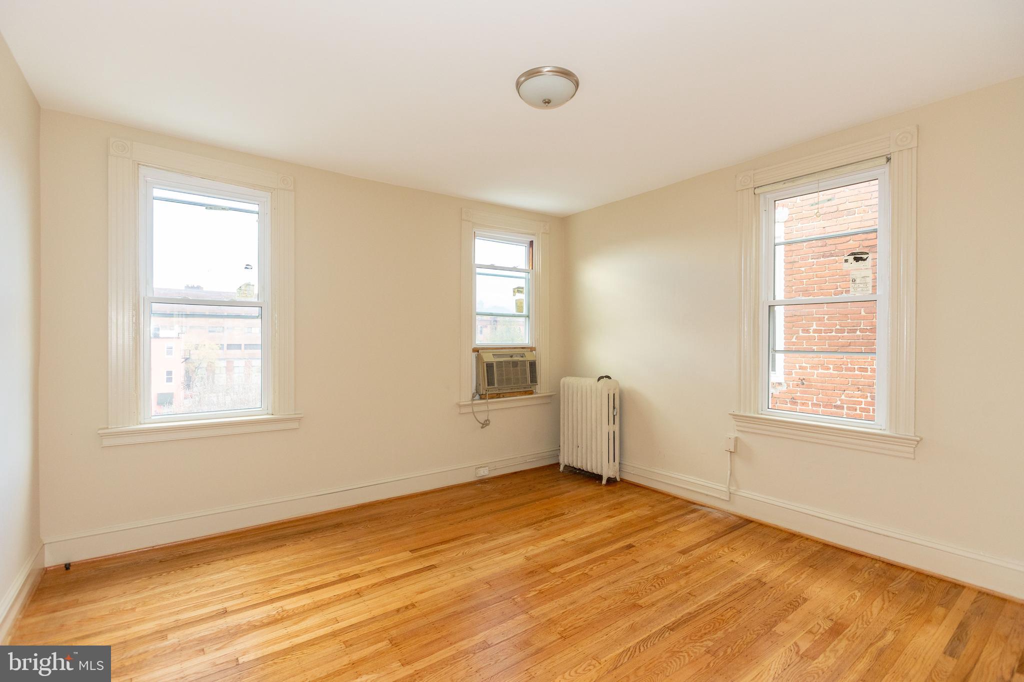 CHARLES VILLAGE - Residential