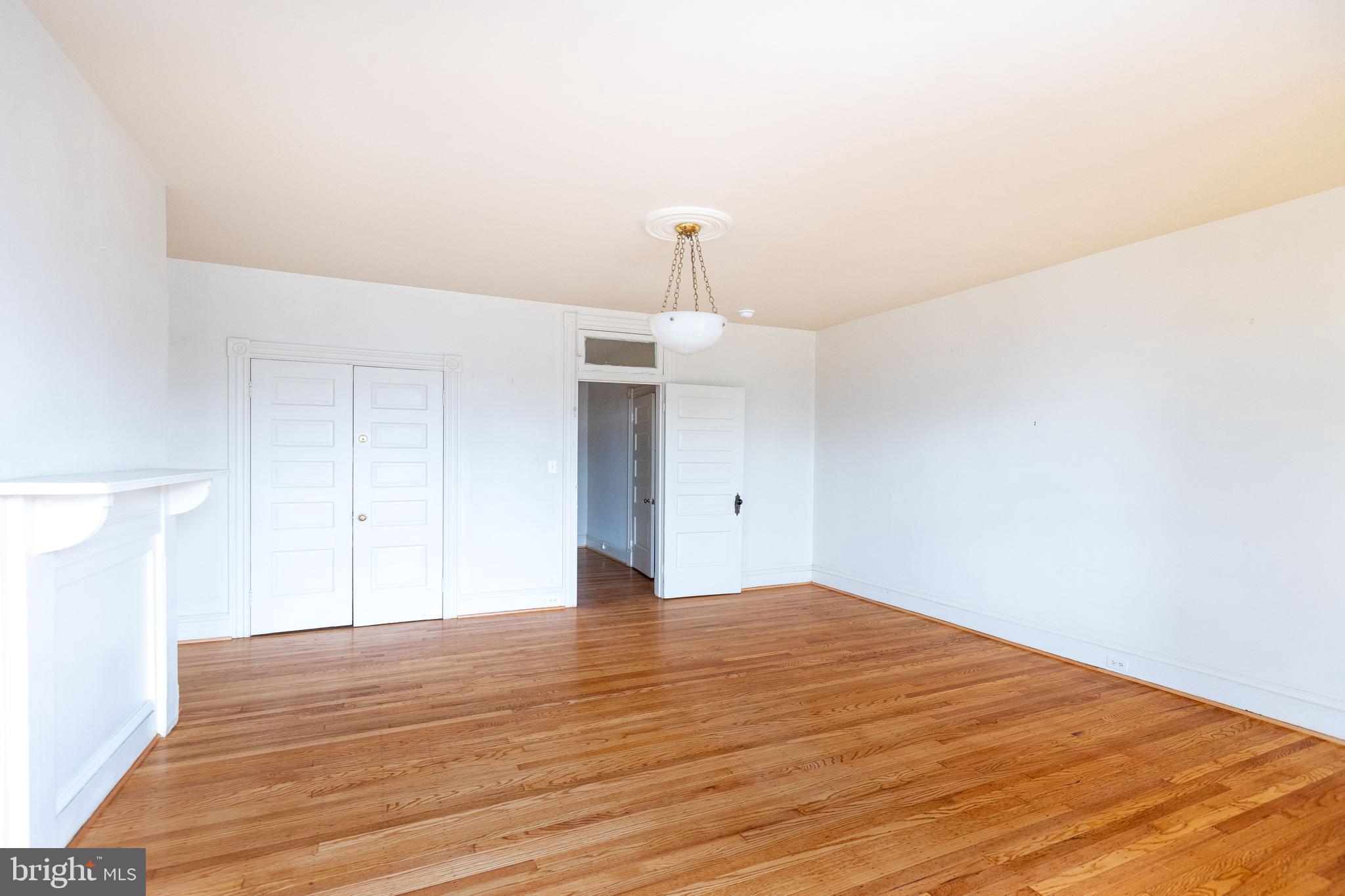 CHARLES VILLAGE - Residential