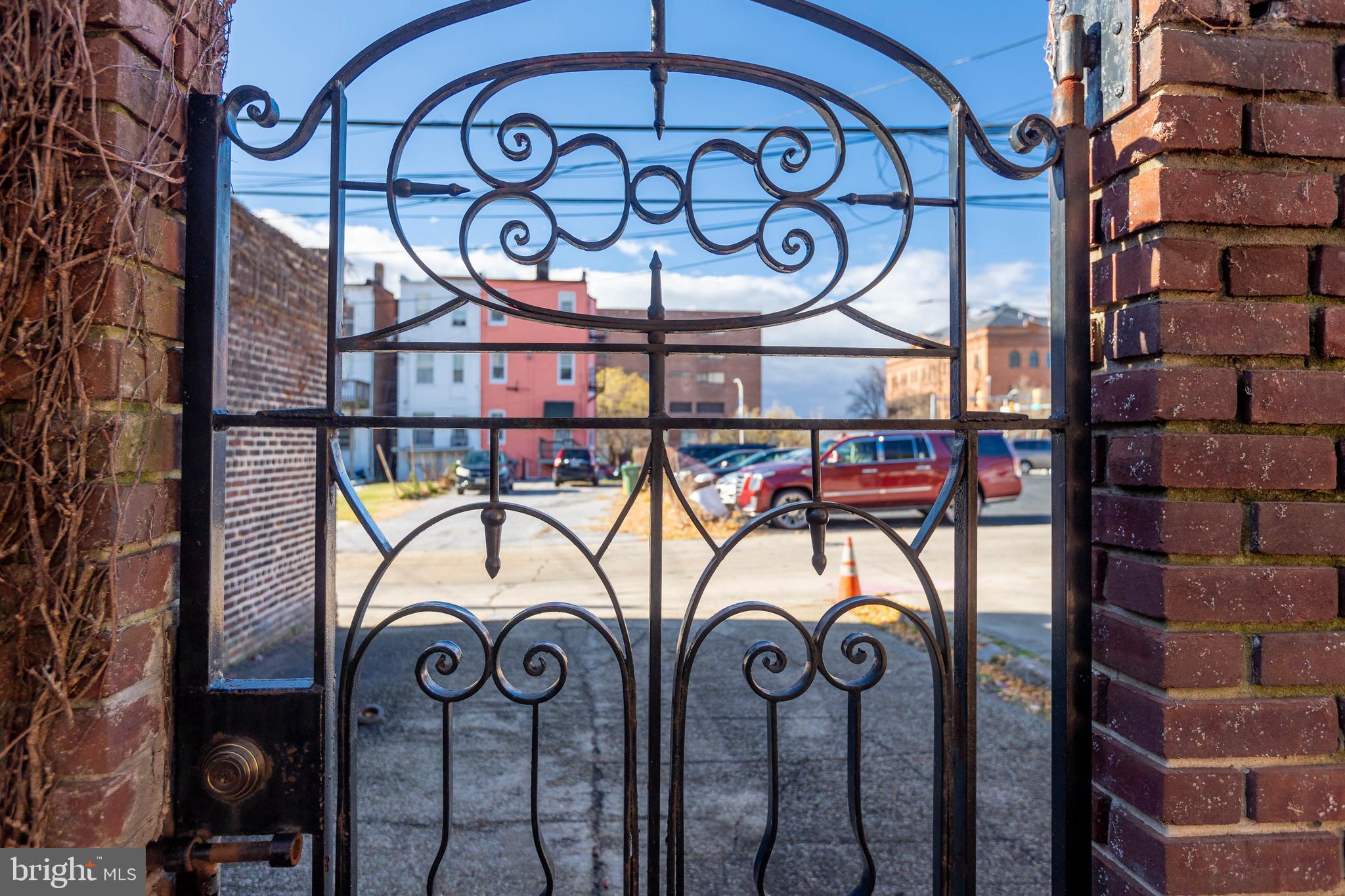 CHARLES VILLAGE - Residential