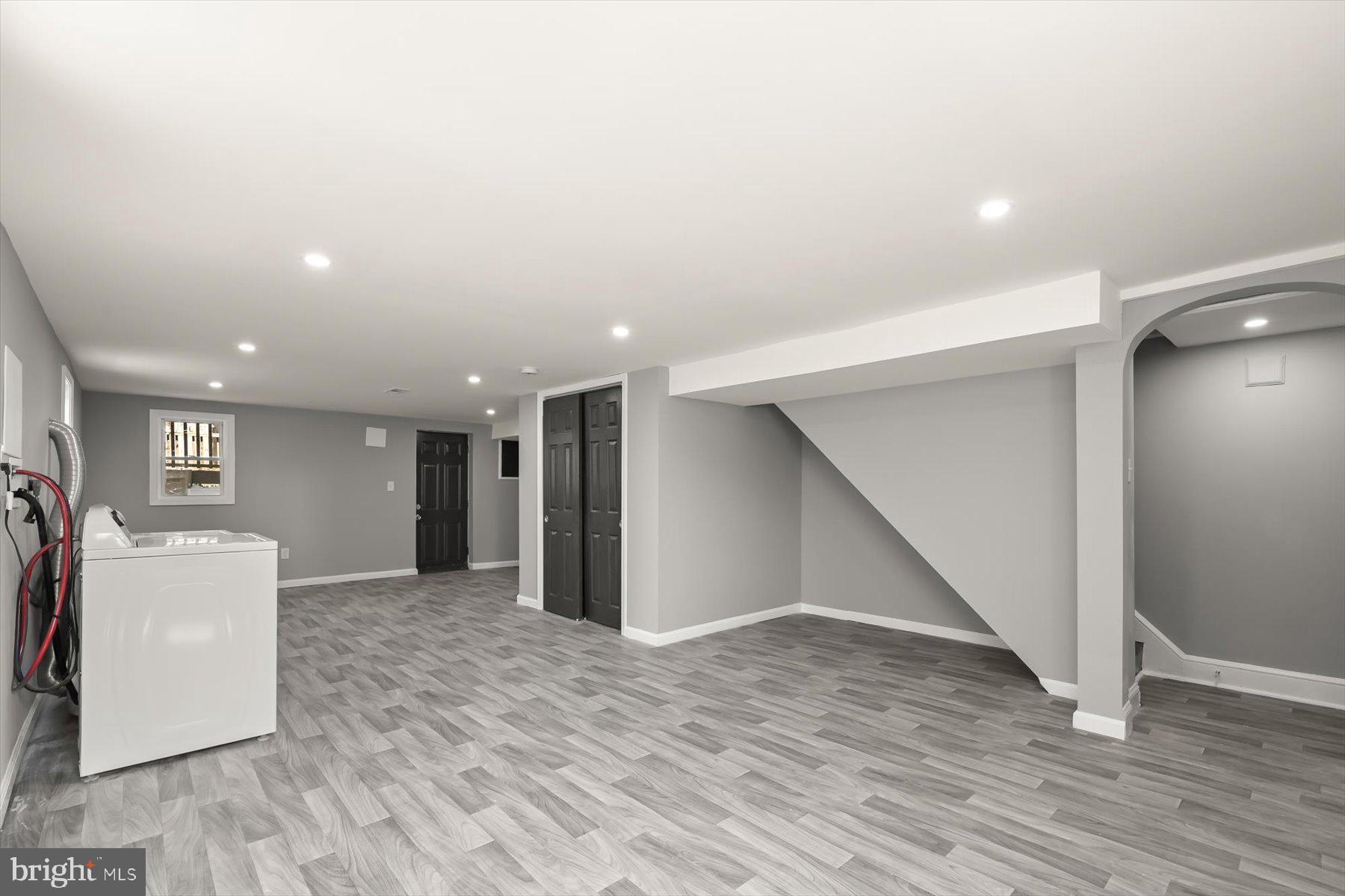 WES THILLS - Residential