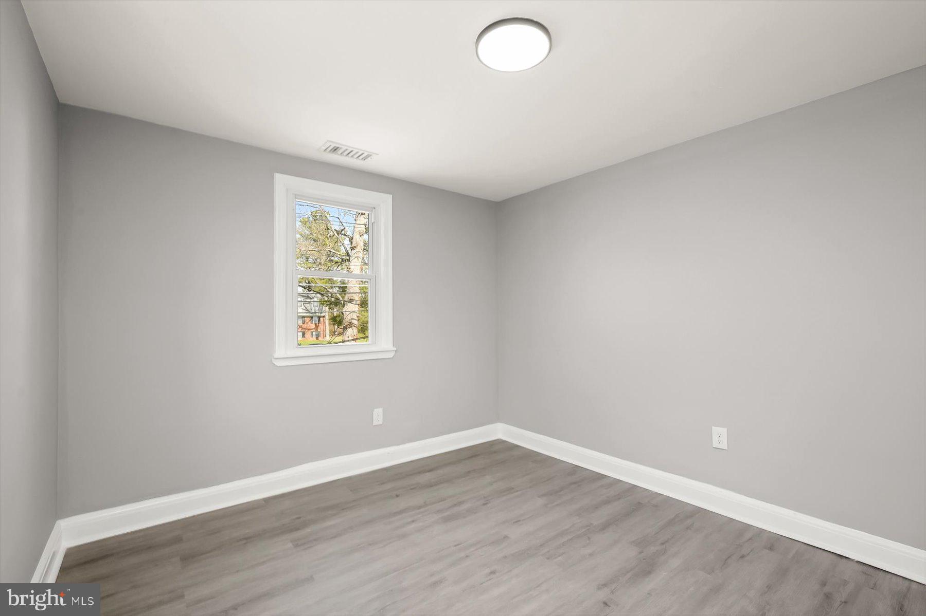 WES THILLS - Residential