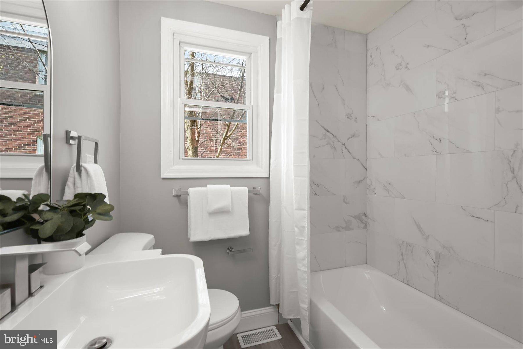 WES THILLS - Residential