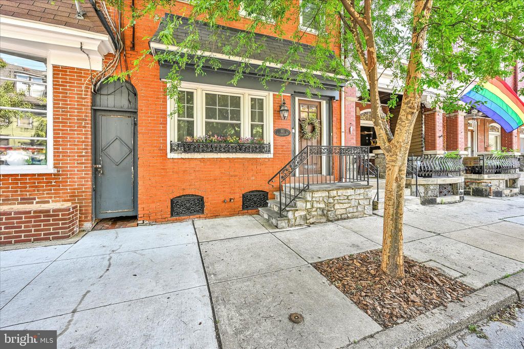 Photo of 441 N Queen Street, LANCASTER, PA 17603 (MLS # PALA2089278)