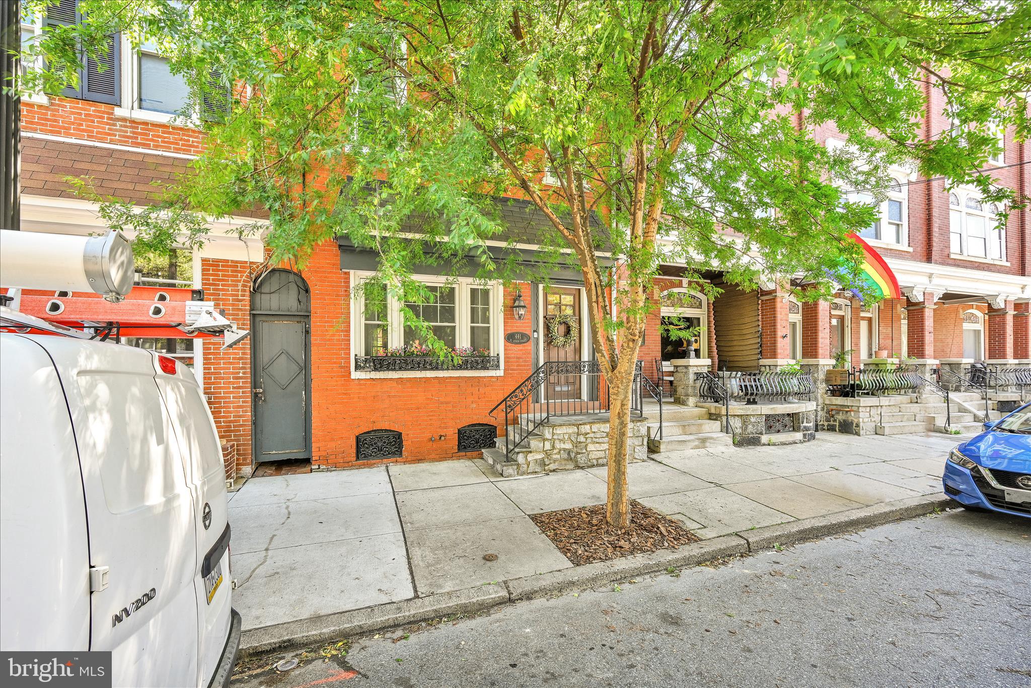 441 N QUEEN STREET