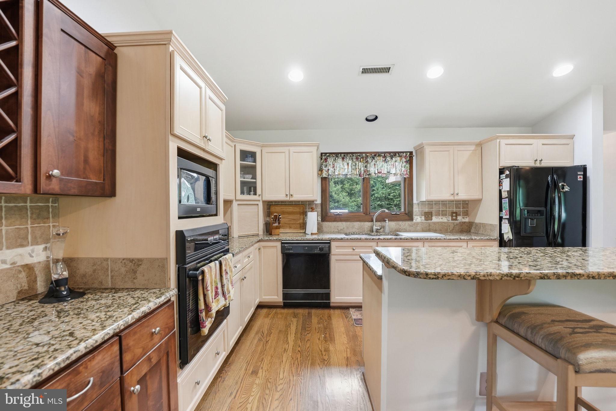 BROOK HILLS ESTATE - Residential