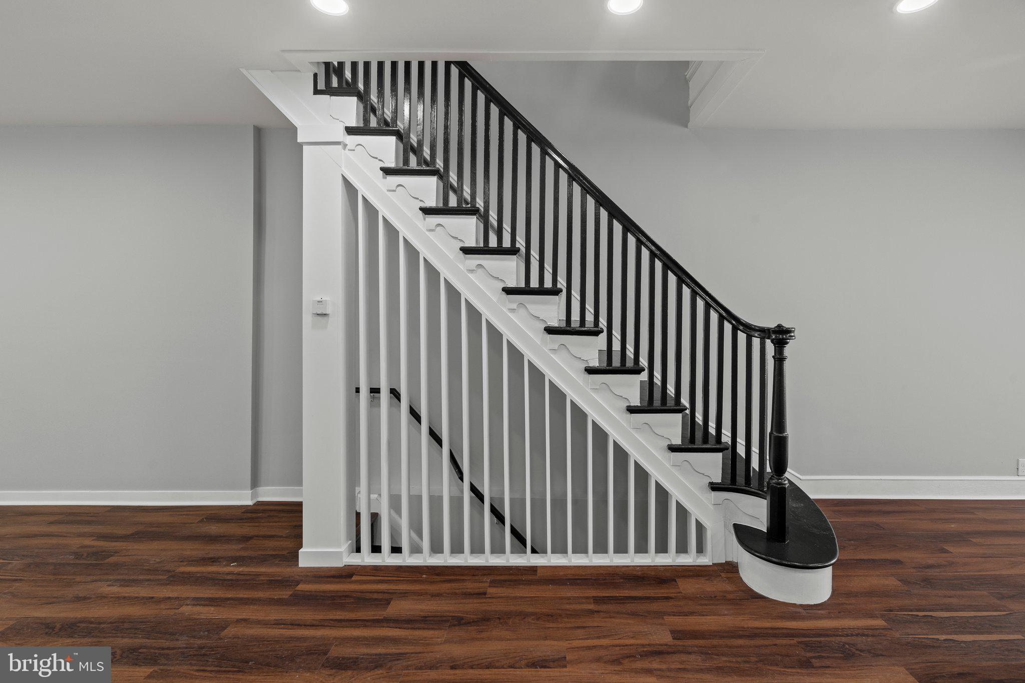 WEST OAK LANE - Residential