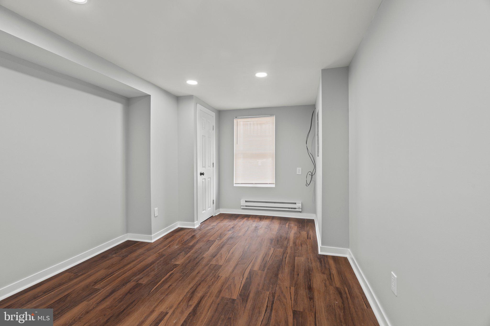 WEST OAK LANE - Residential