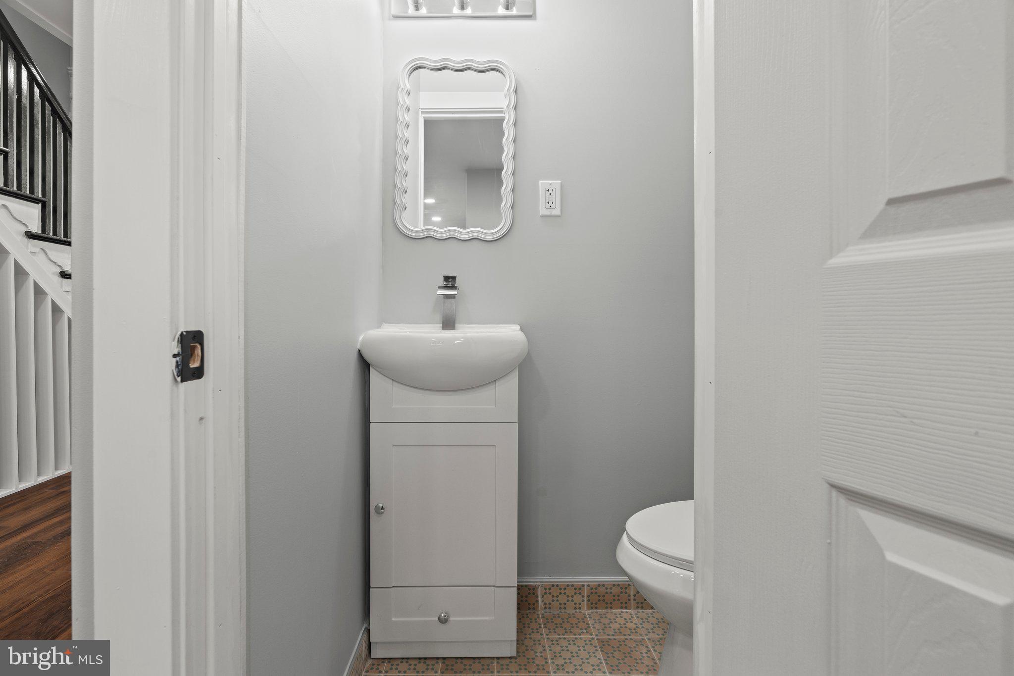 WEST OAK LANE - Residential