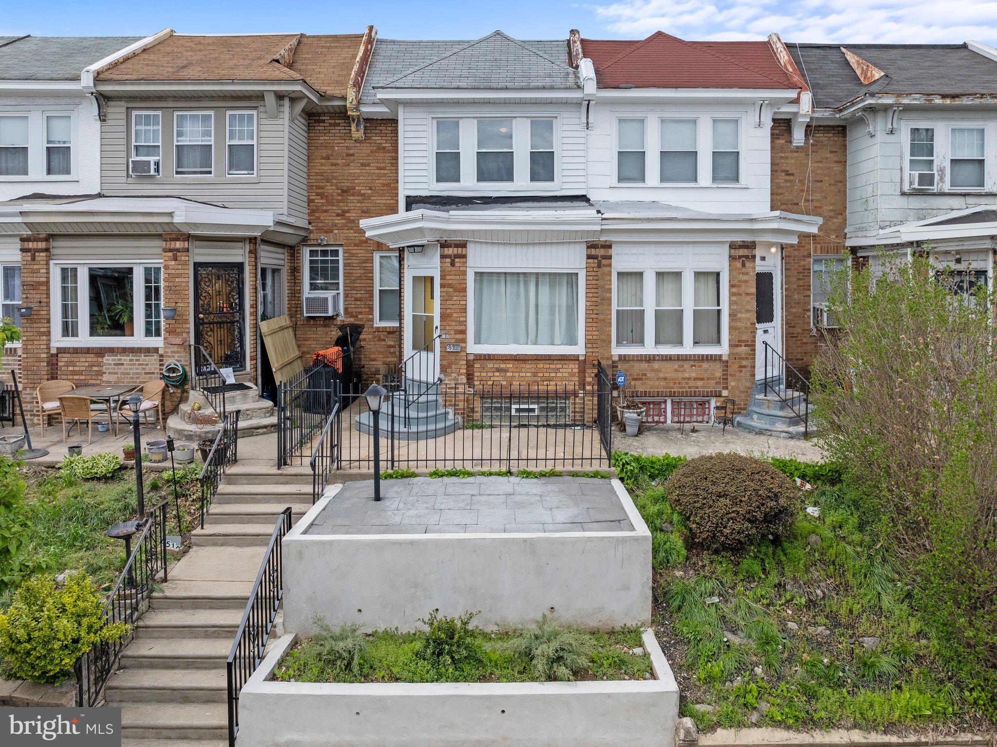 WEST OAK LANE - Residential