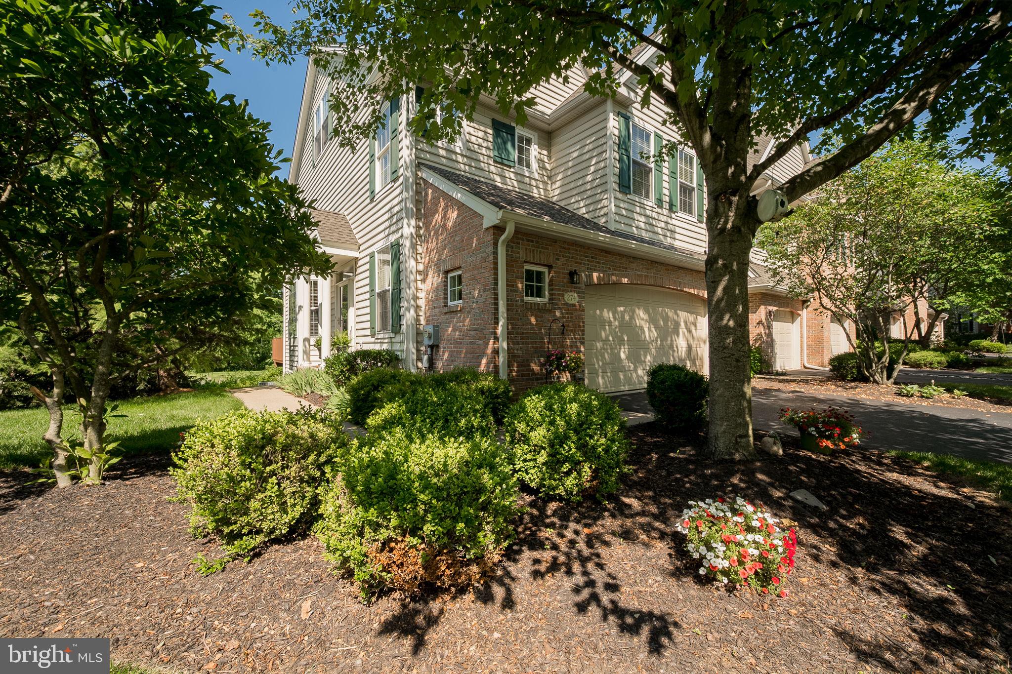 274 CHERRY LANE 32