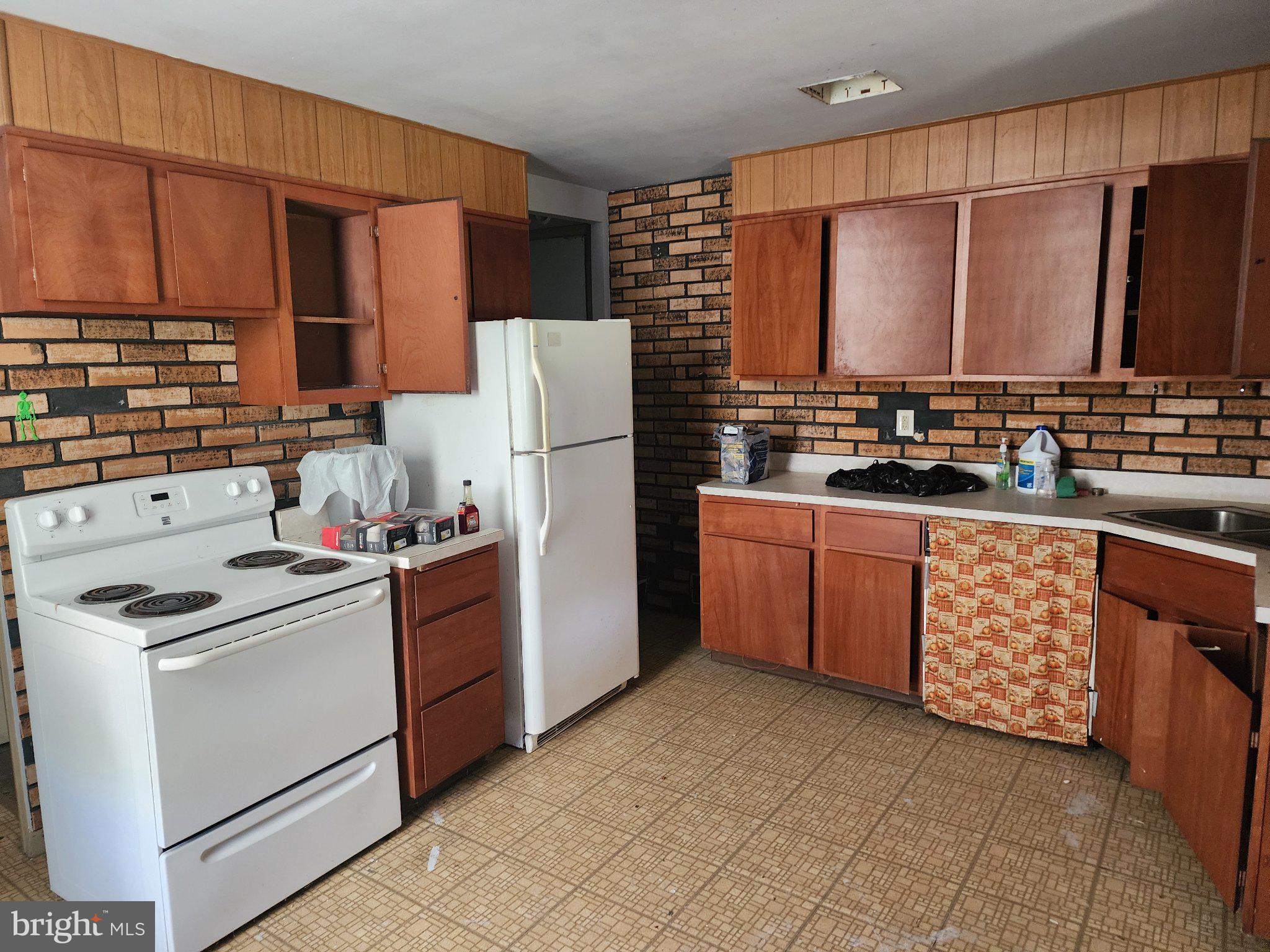 ECKHART MINES - Residential