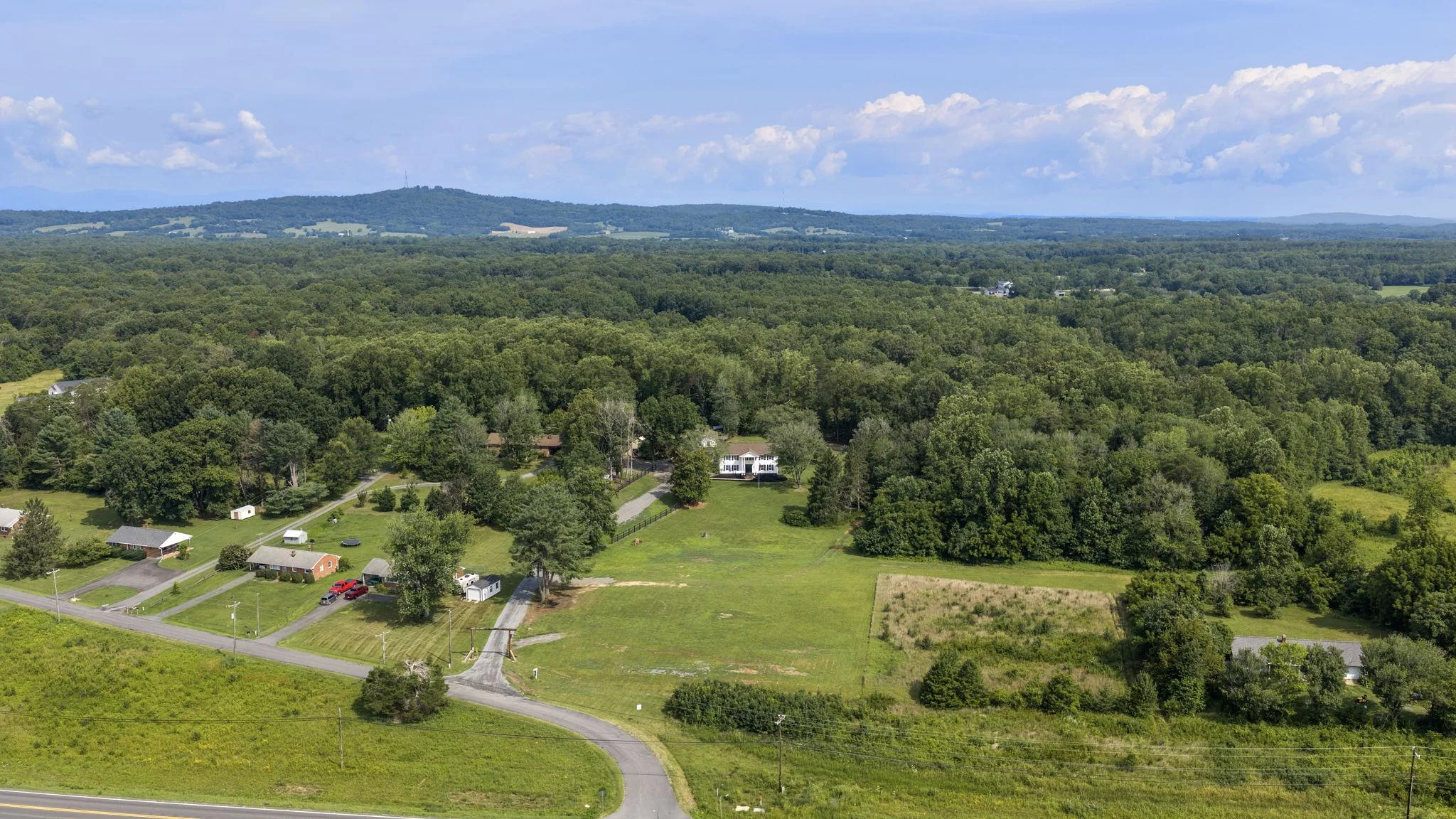 24333 Narrow Gauge Road
