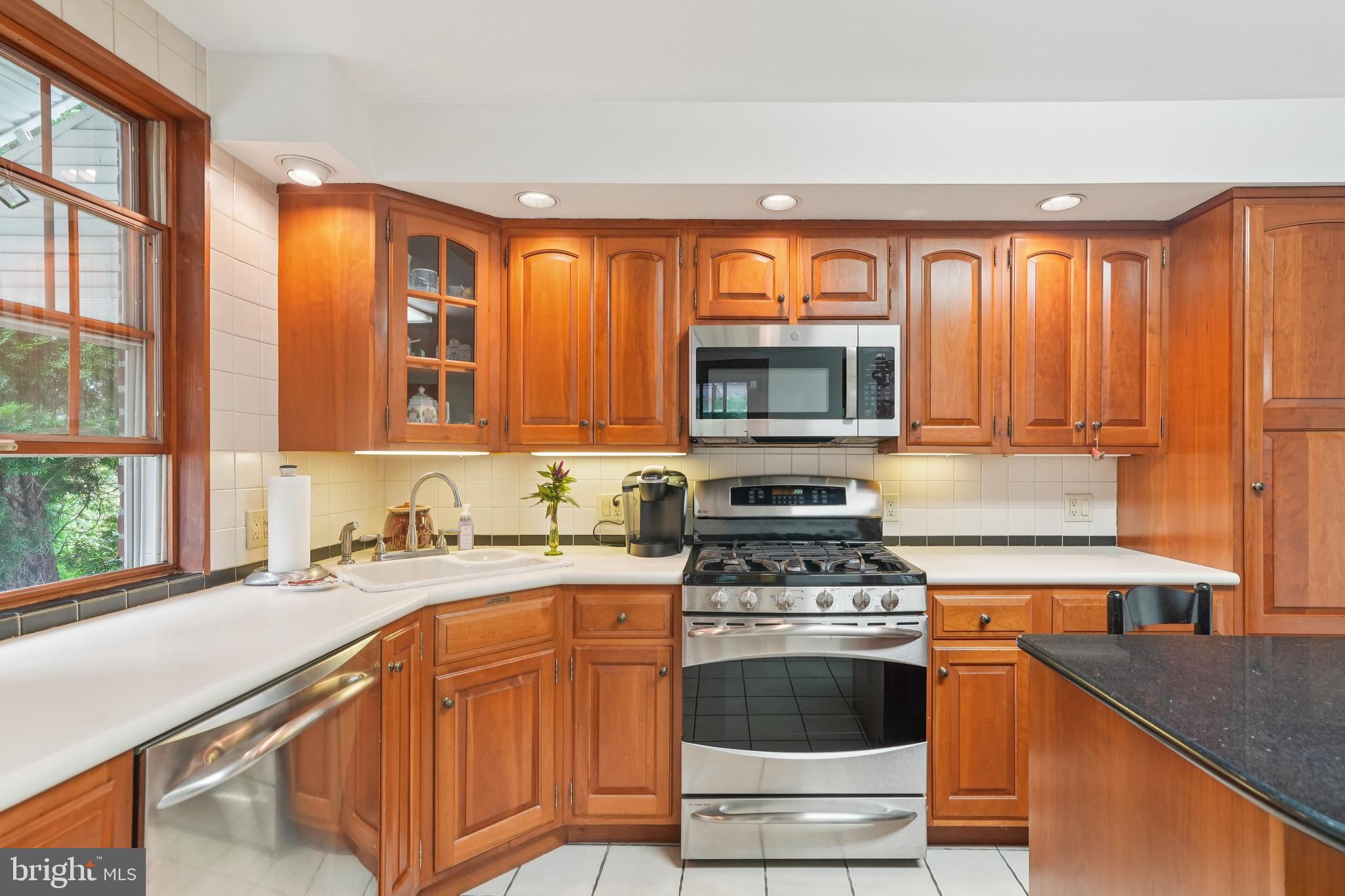 ROWLAND PARK - Residential