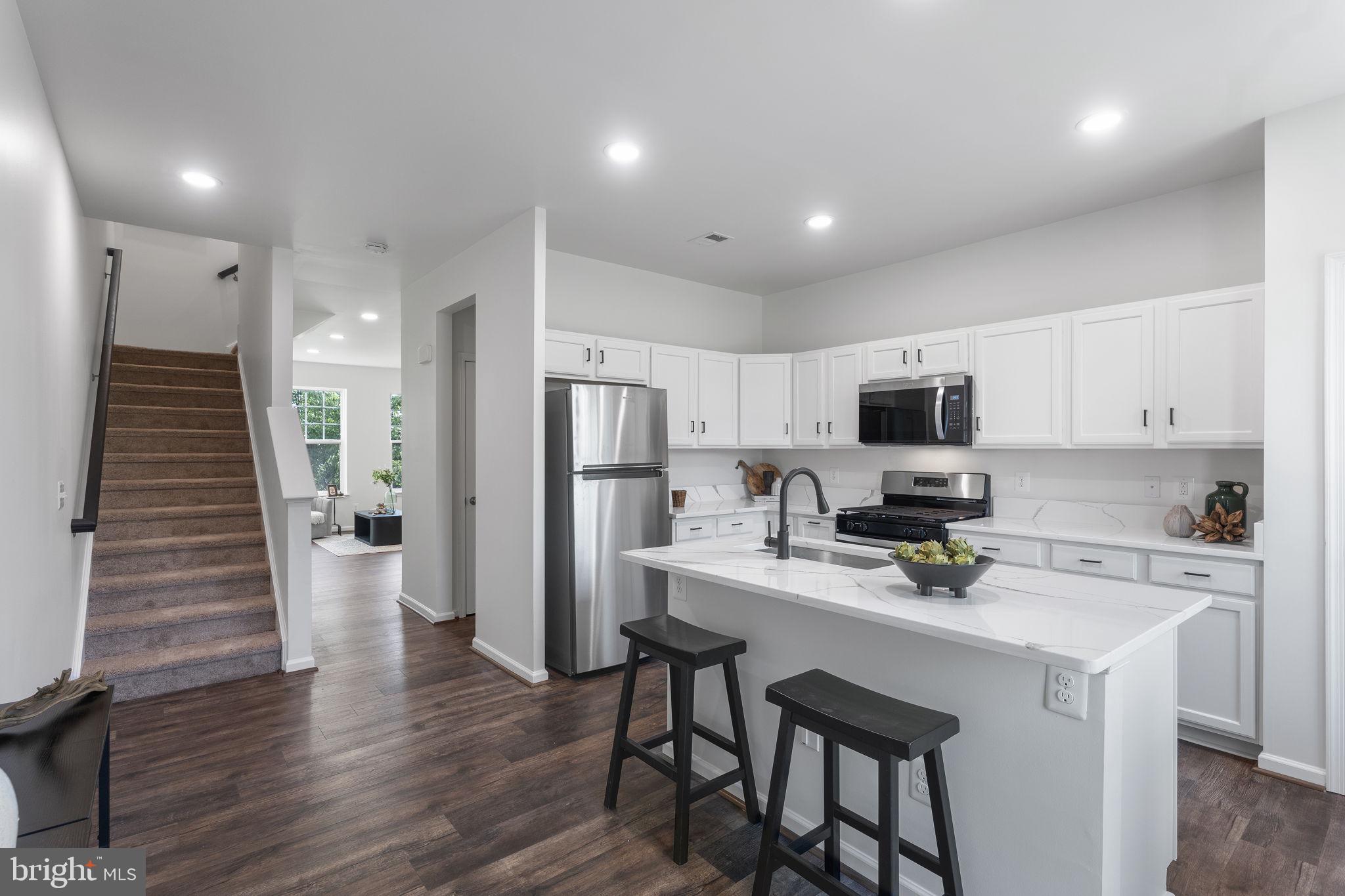 43915 EASTGATE VIEW DRIVE