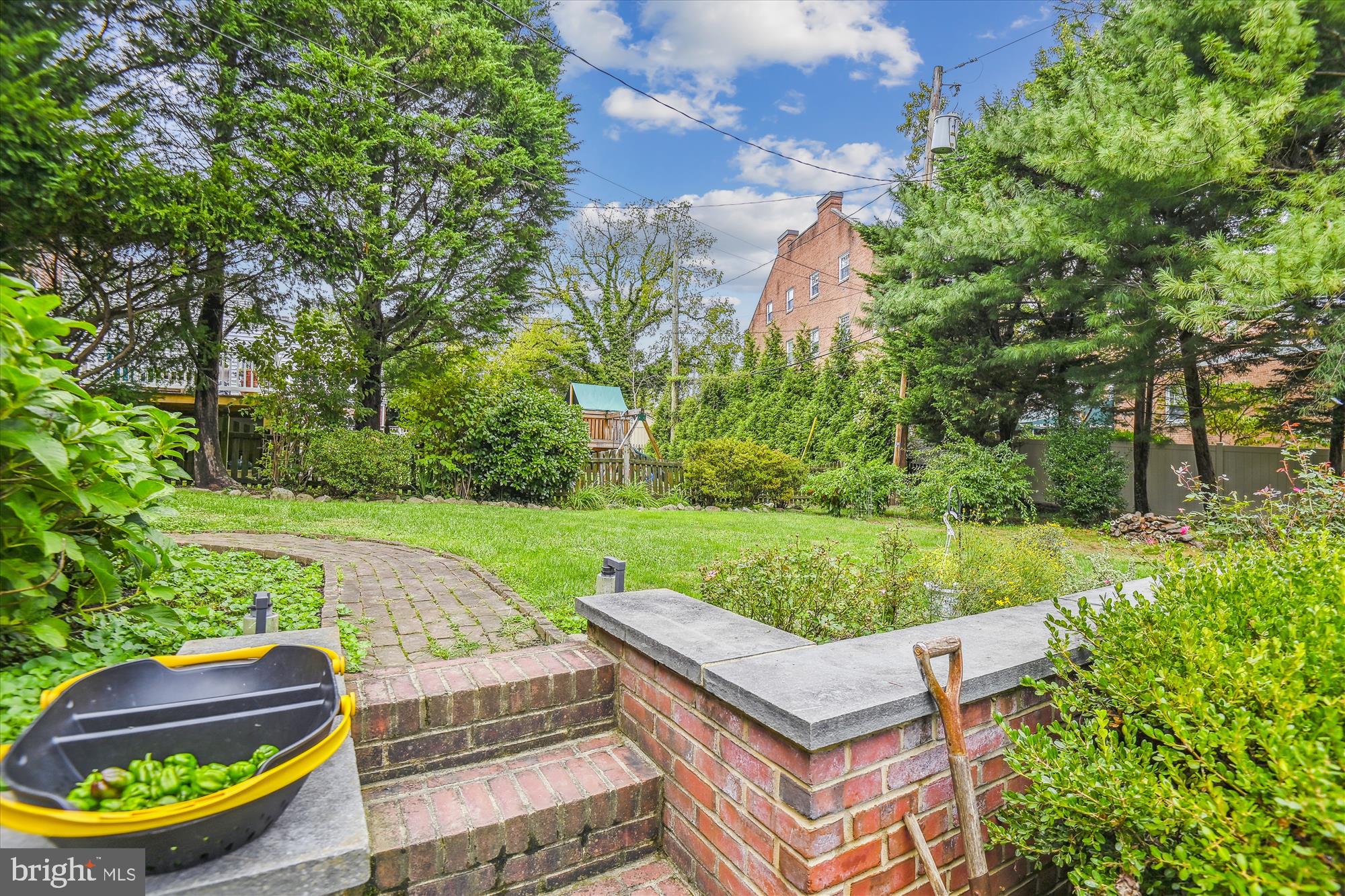 STONELEIGH - Residential