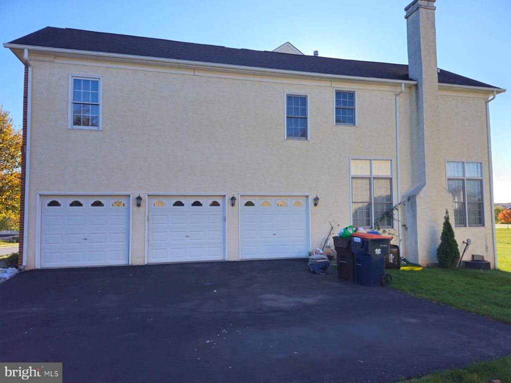 Photo of 406 Hoffman Road, HARLEYSVILLE, PA 19438 (MLS # PAMC2160316)