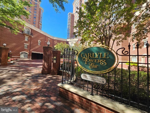 Photo of 2121 Jamieson Avenue #1002, ALEXANDRIA, VA 22314 (MLS # VAAX2067036)