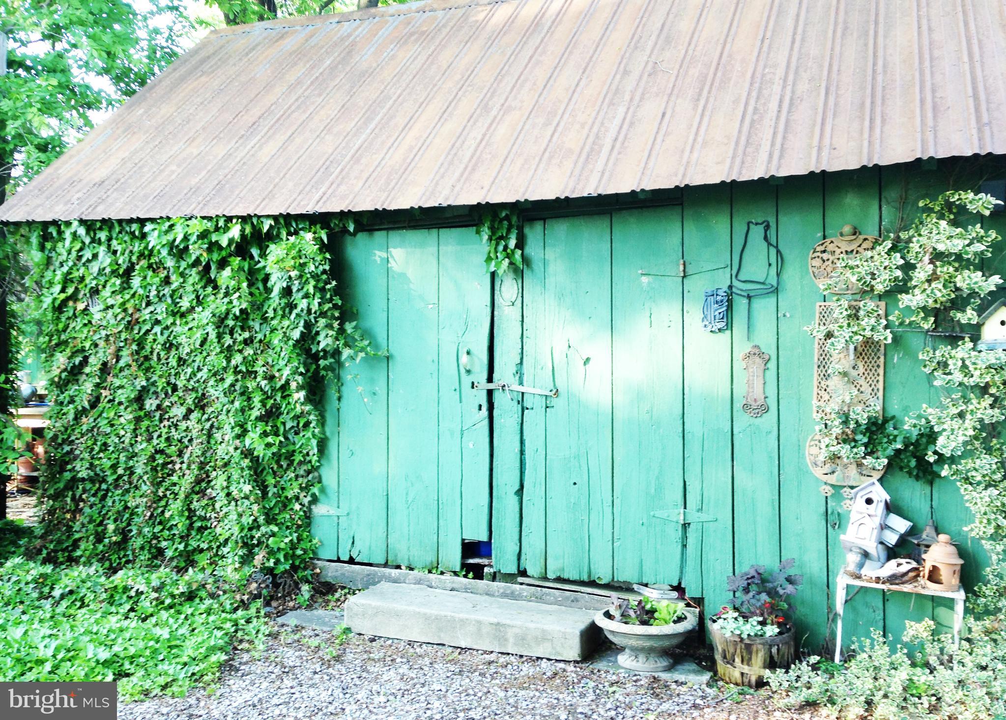 MILLINGTON - Residential