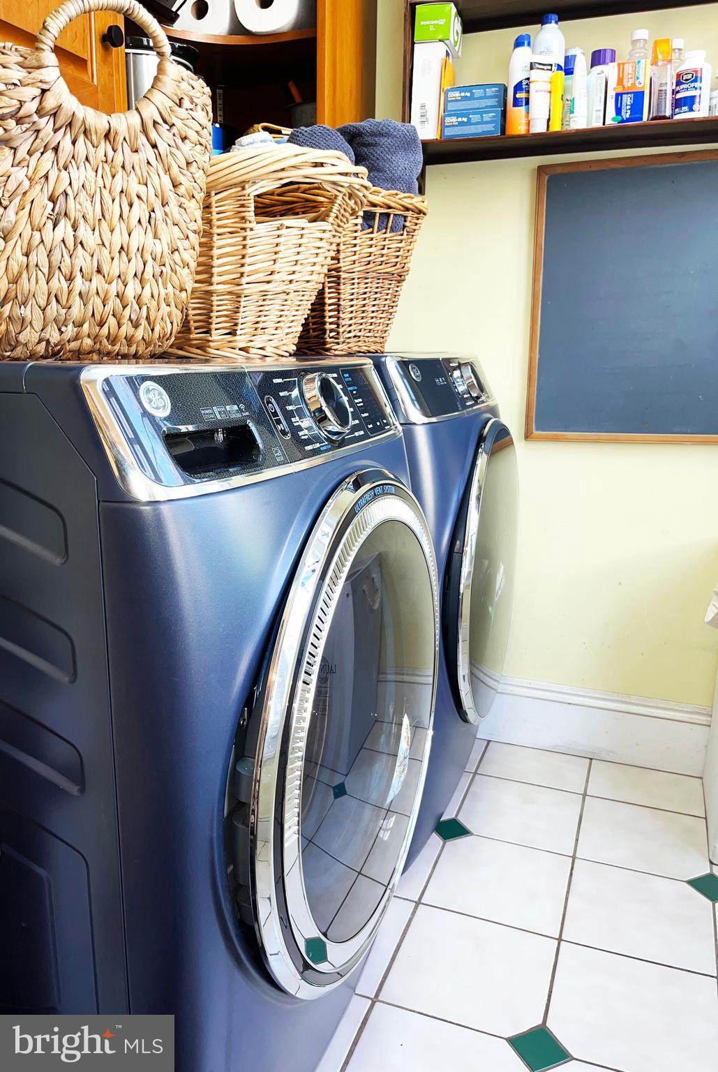 MILLINGTON - Residential