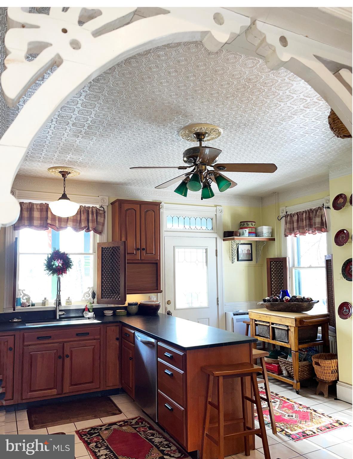 MILLINGTON - Residential