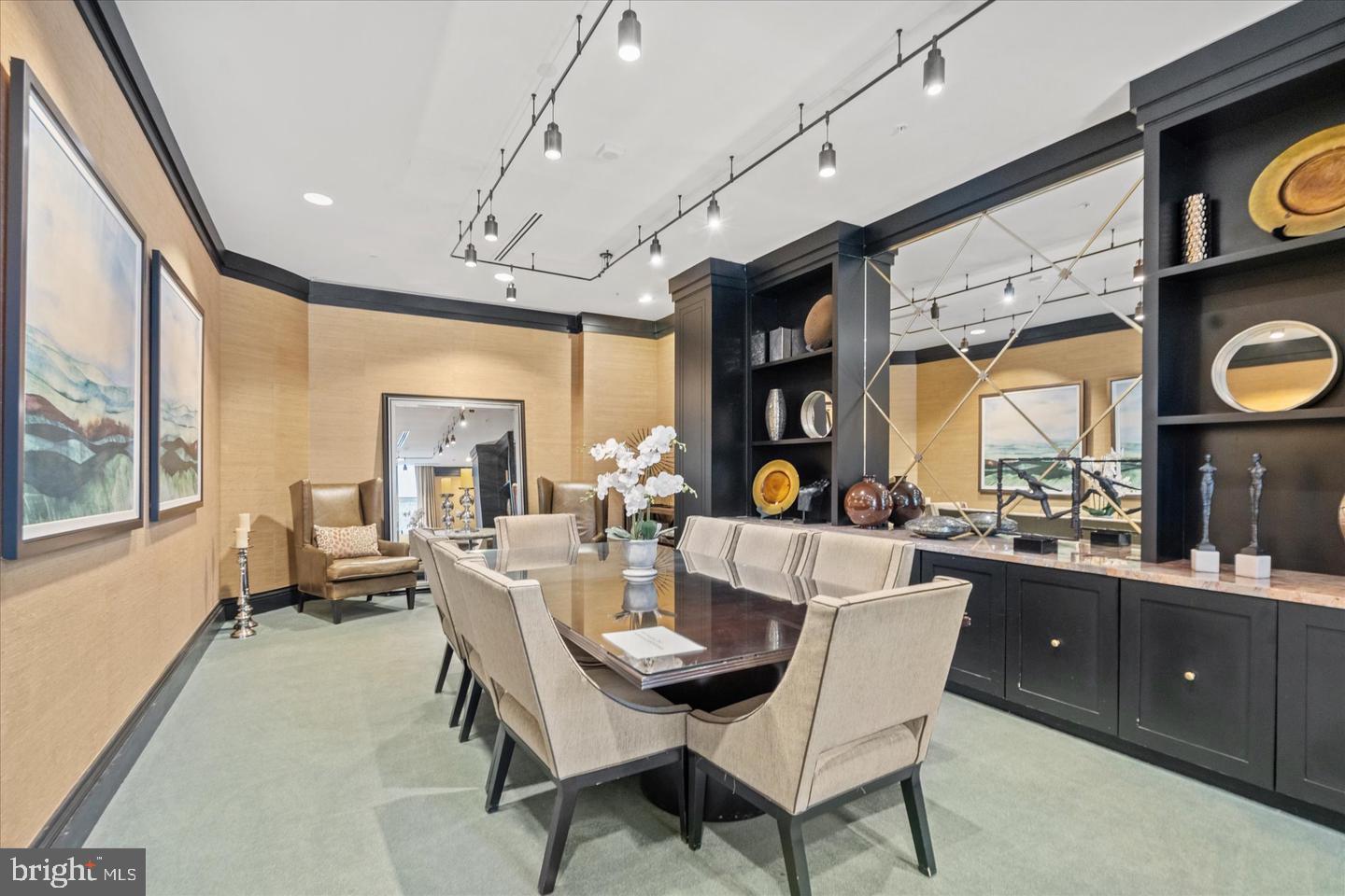 ONE PARK CREST CONDOMINIUM - Residential