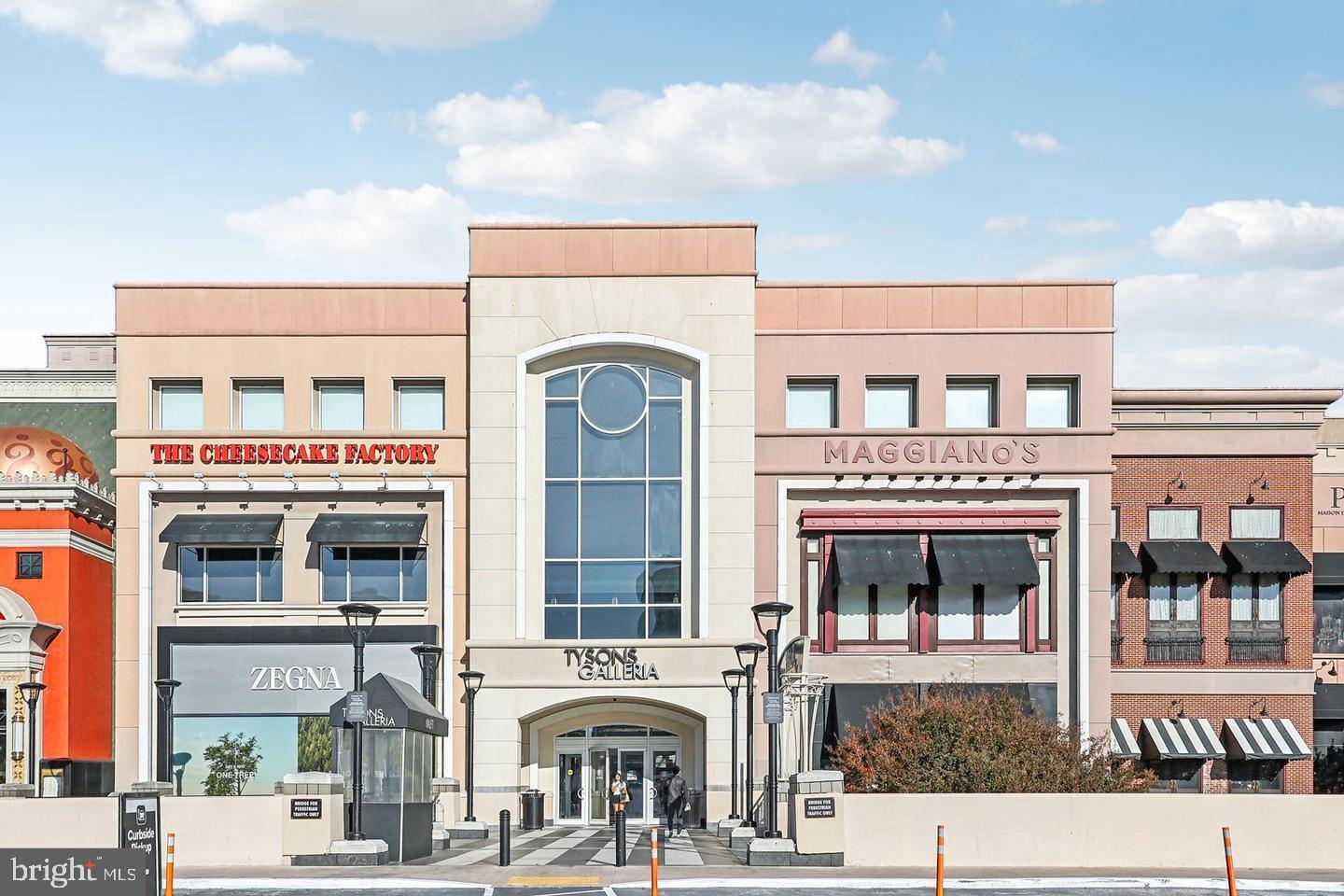 ONE PARK CREST CONDOMINIUM - Residential