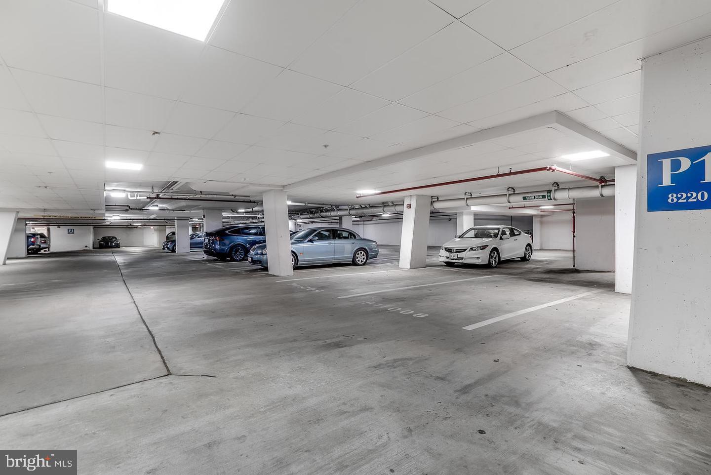 ONE PARK CREST CONDOMINIUM - Residential