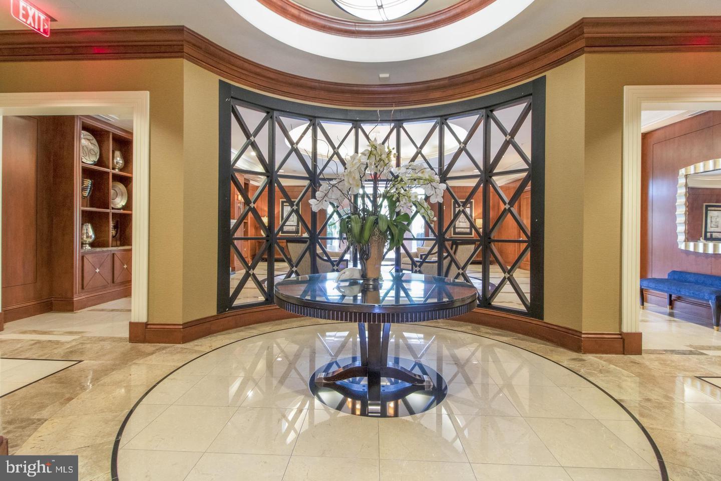 ONE PARK CREST CONDOMINIUM - Residential