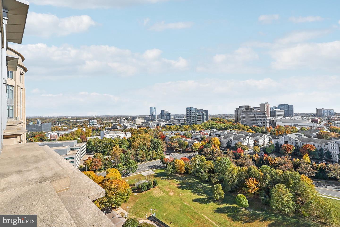 ONE PARK CREST CONDOMINIUM - Residential