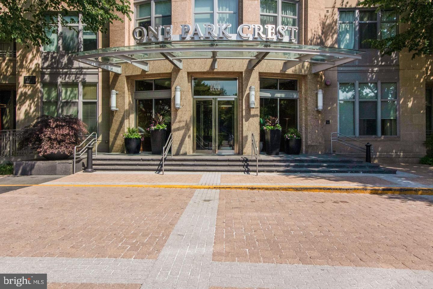 ONE PARK CREST CONDOMINIUM - Residential