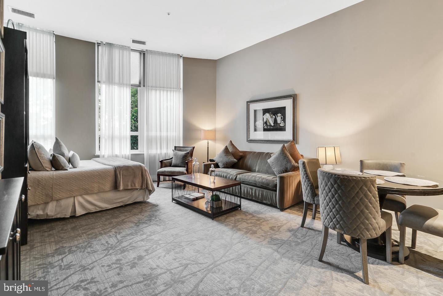 ONE PARK CREST CONDOMINIUM - Residential