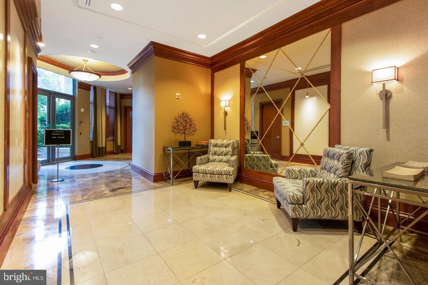 ONE PARK CREST CONDOMINIUM - Residential