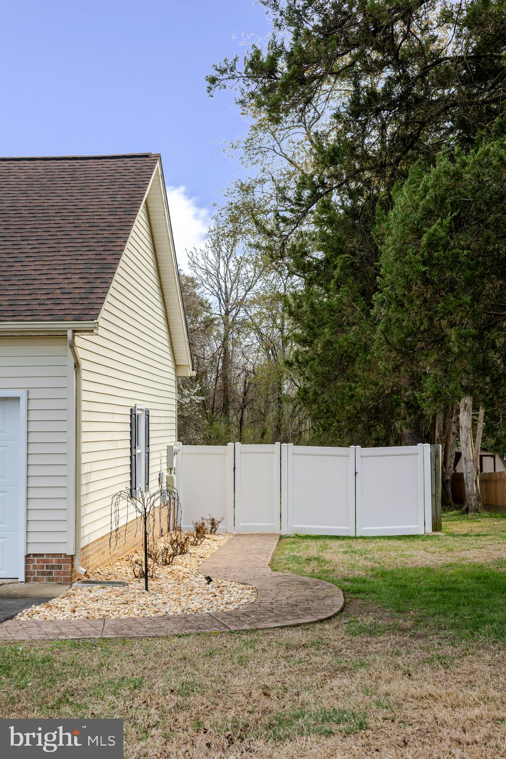 KENDALLWOOD EAST - Residential