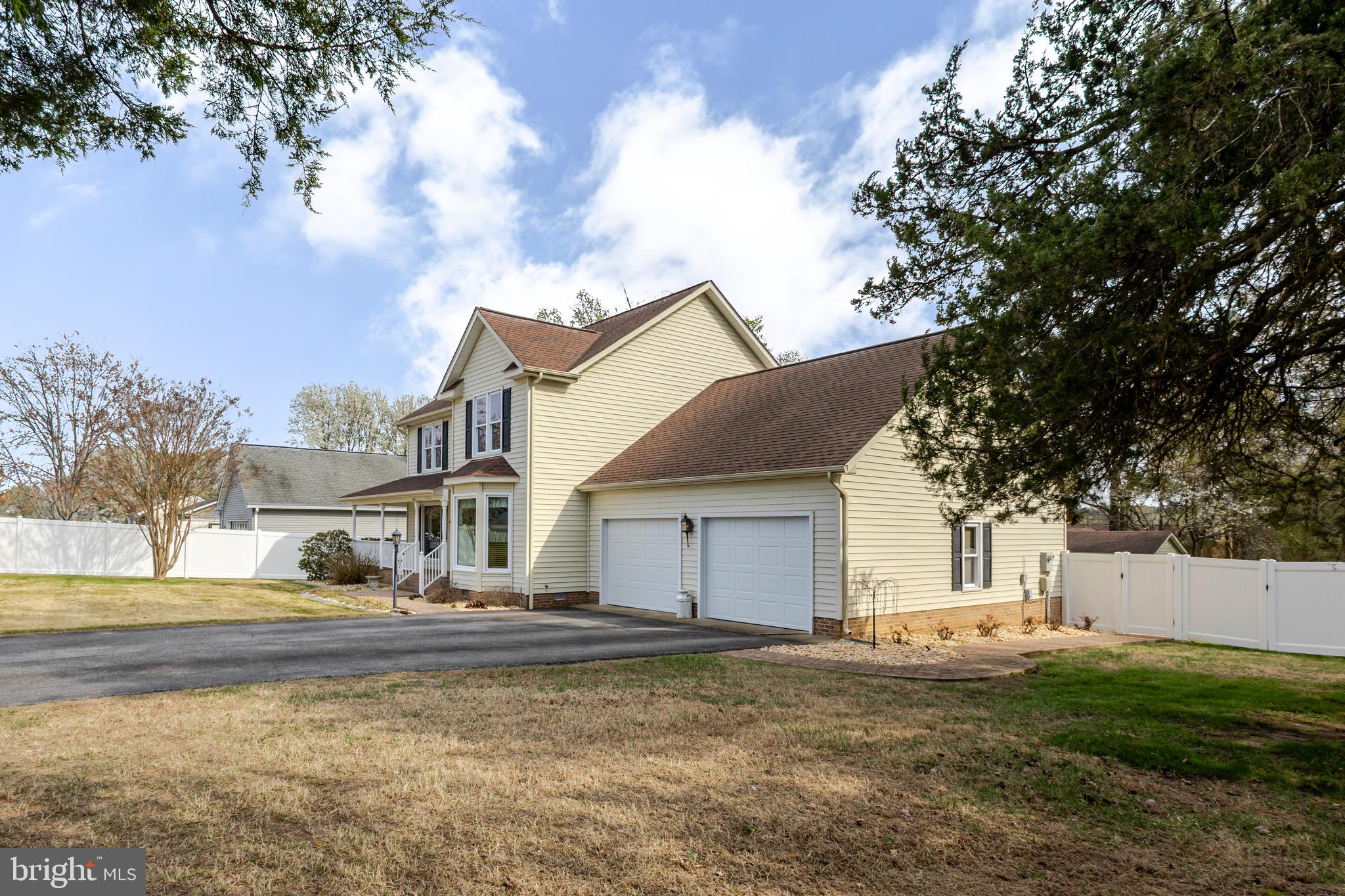 KENDALLWOOD EAST - Residential