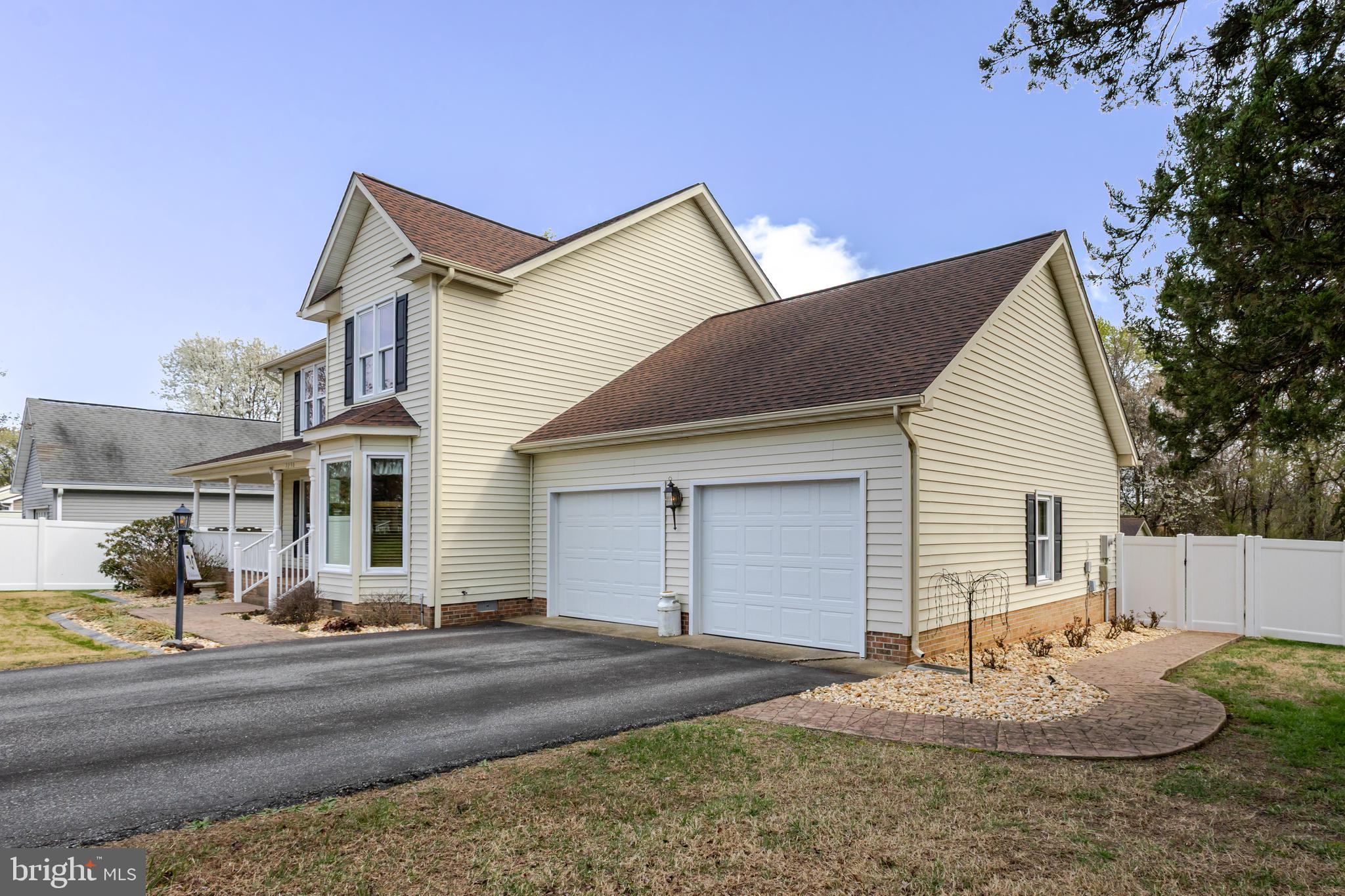 KENDALLWOOD EAST - Residential