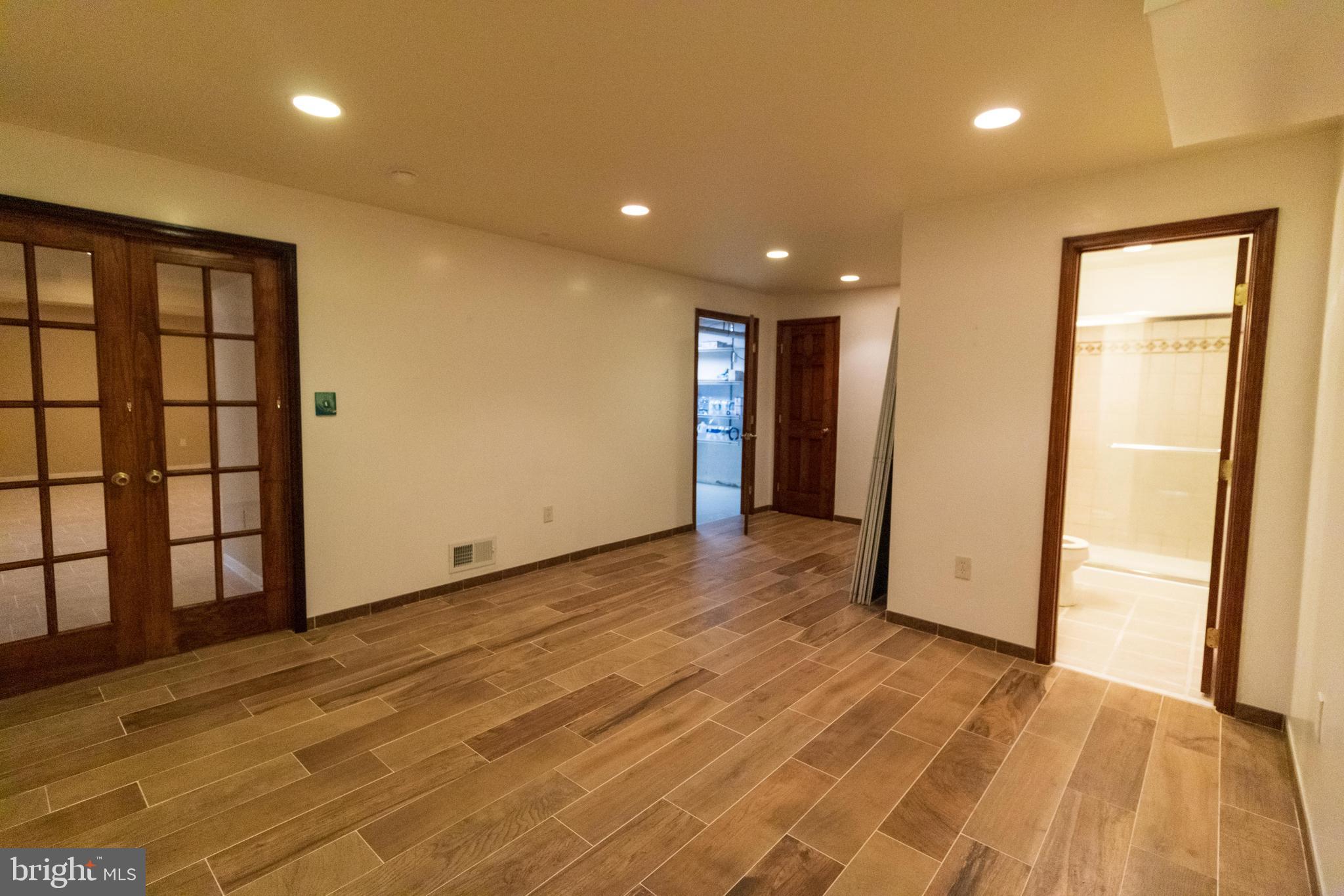 WOODBINE FOREST - Residential Lease