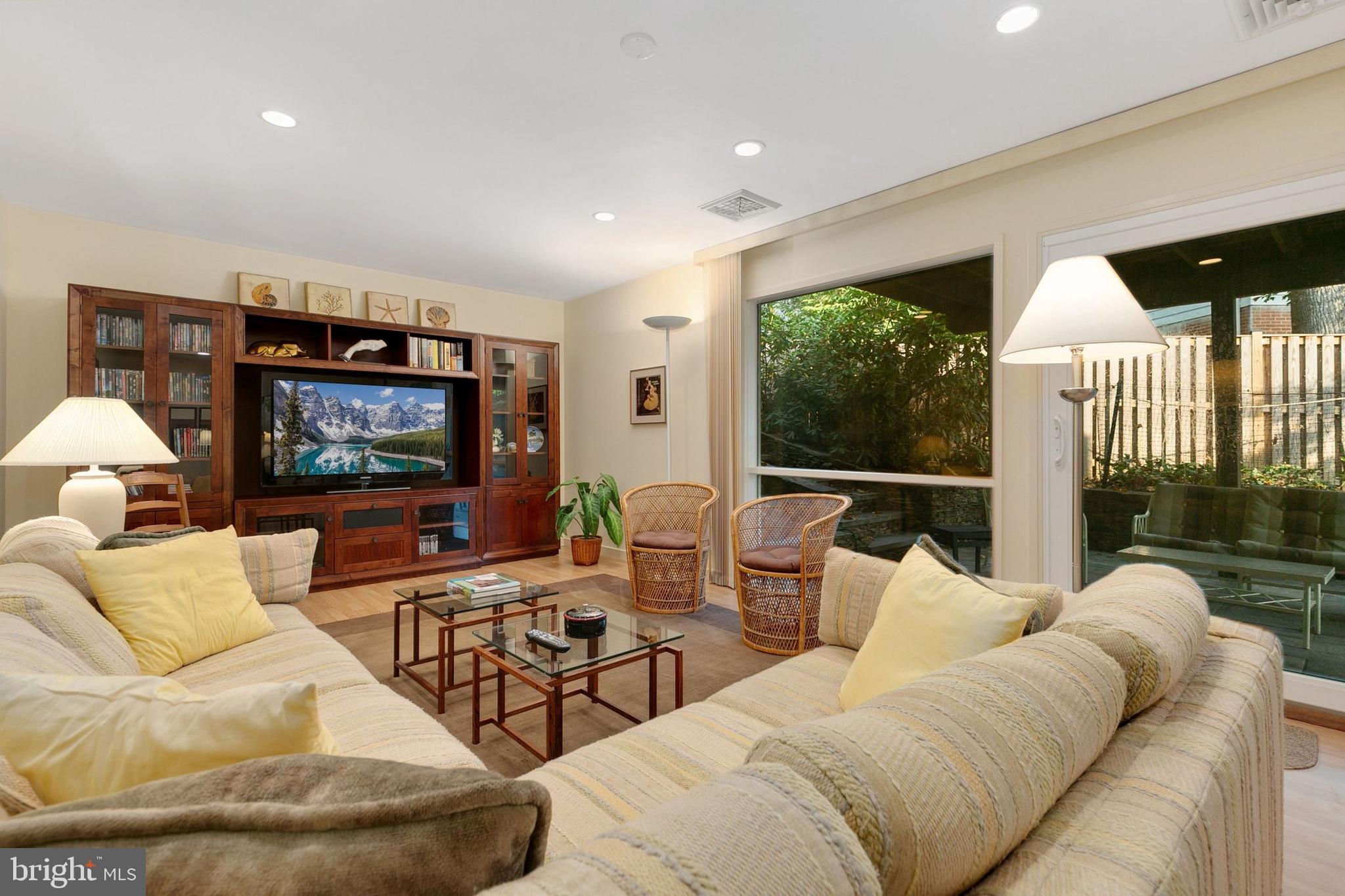 NEW MARK COMMONS - Residential