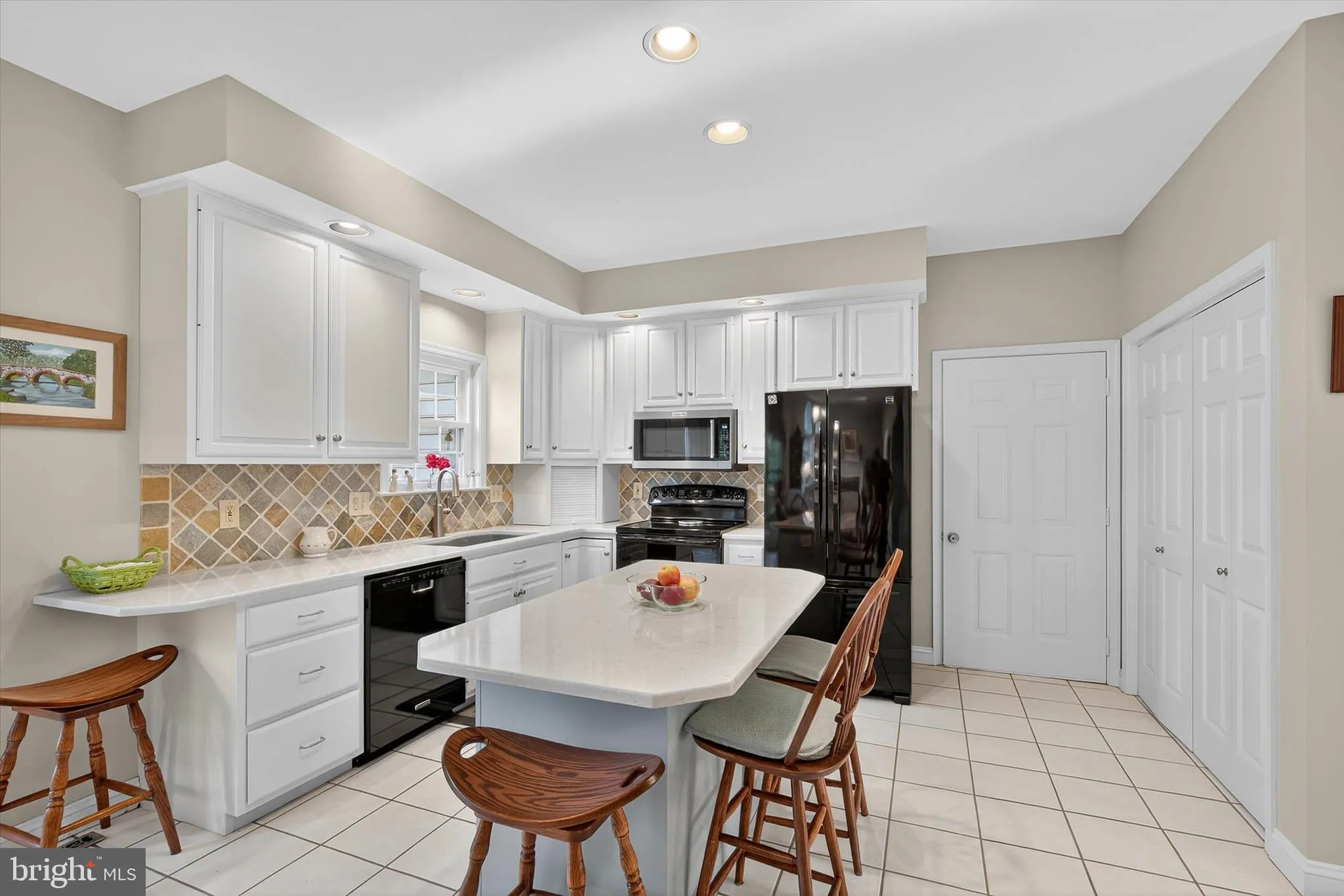 Lancaster, Pennsylvania 17601, United States, 4 Bedrooms Bedrooms, ,3 BathroomsBathrooms,Residential,Coming Soon,239637