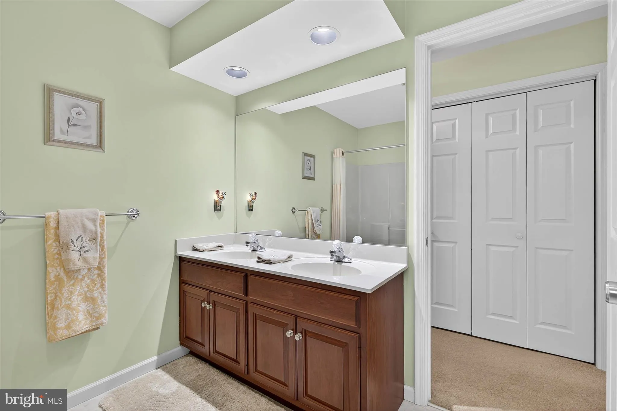 Lancaster, Pennsylvania 17601, United States, 4 Bedrooms Bedrooms, ,3 BathroomsBathrooms,Residential,Coming Soon,239637