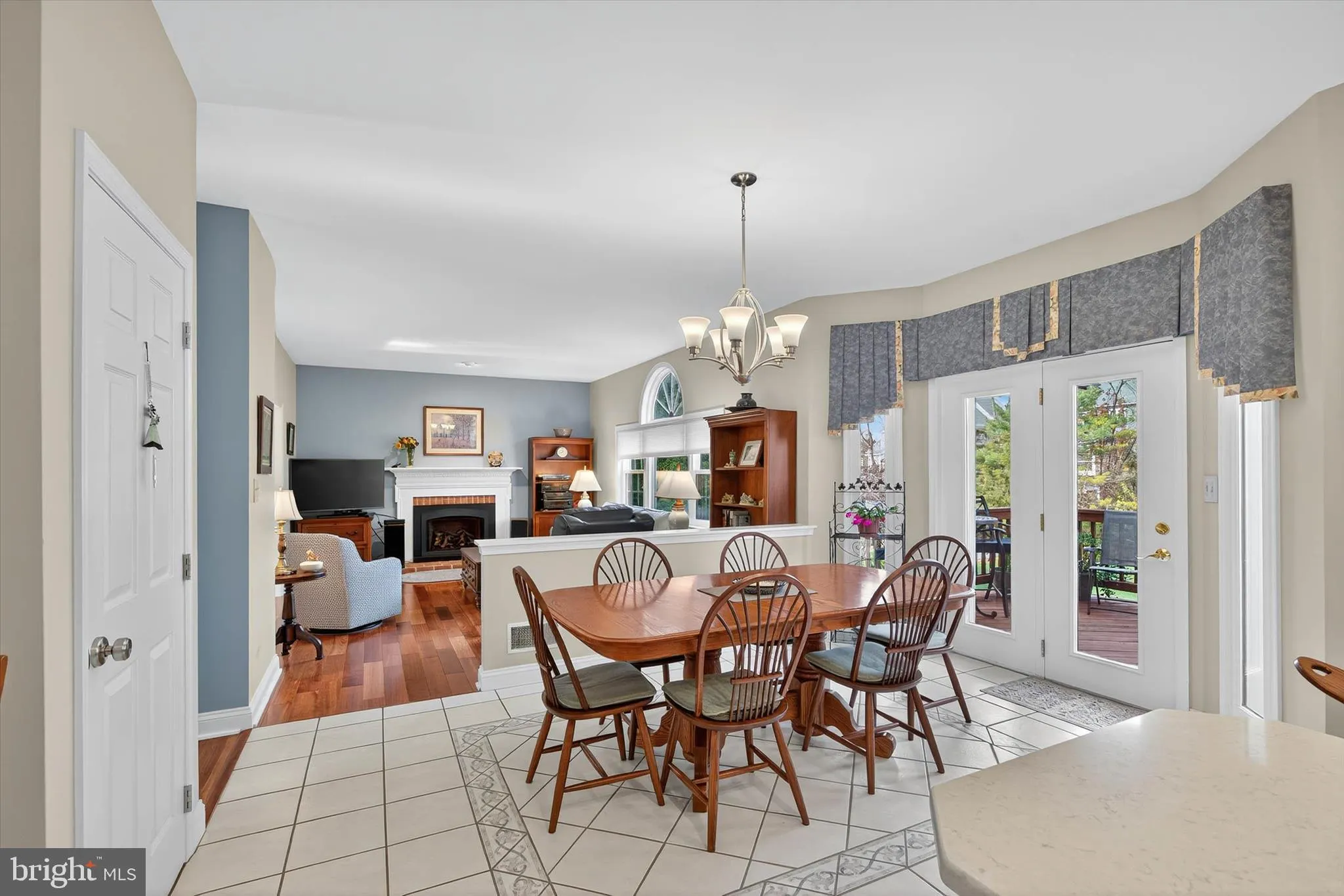 Lancaster, Pennsylvania 17601, United States, 4 Bedrooms Bedrooms, ,3 BathroomsBathrooms,Residential,Coming Soon,239637