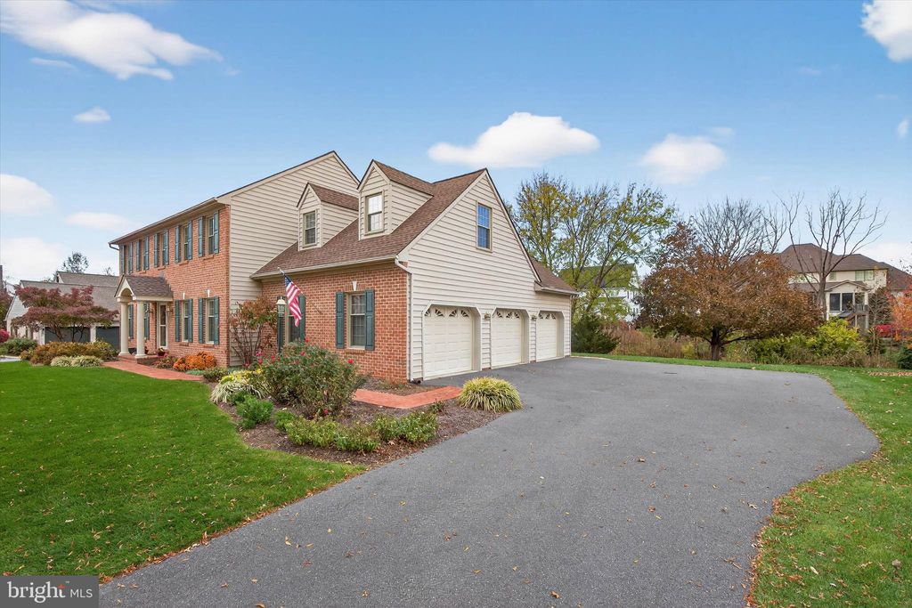 Photo of 339 Carter Moir Drive, LANCASTER, PA 17601 (MLS # PALA2079160)