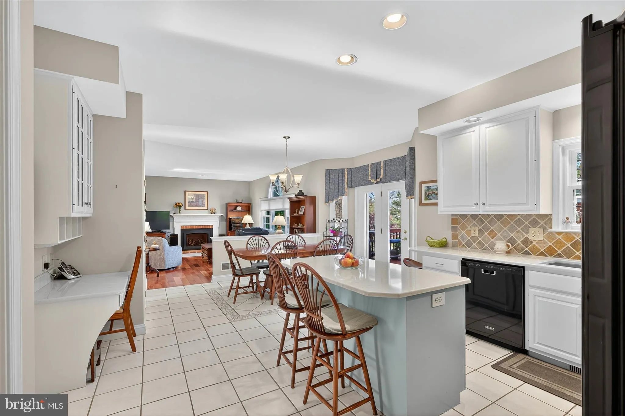 Lancaster, Pennsylvania 17601, United States, 4 Bedrooms Bedrooms, ,3 BathroomsBathrooms,Residential,Coming Soon,239637