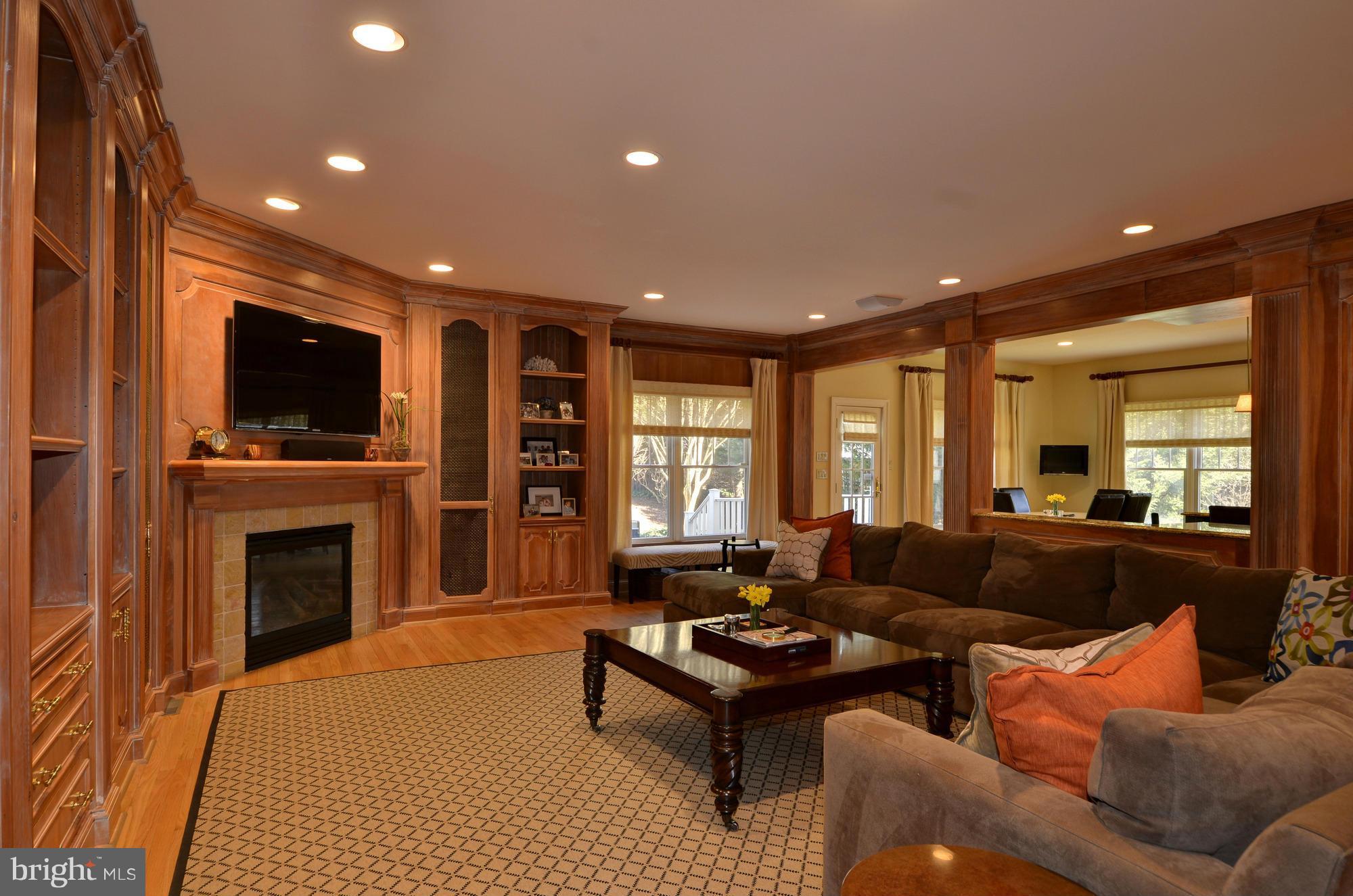 BRADLEY HILLS - Residential