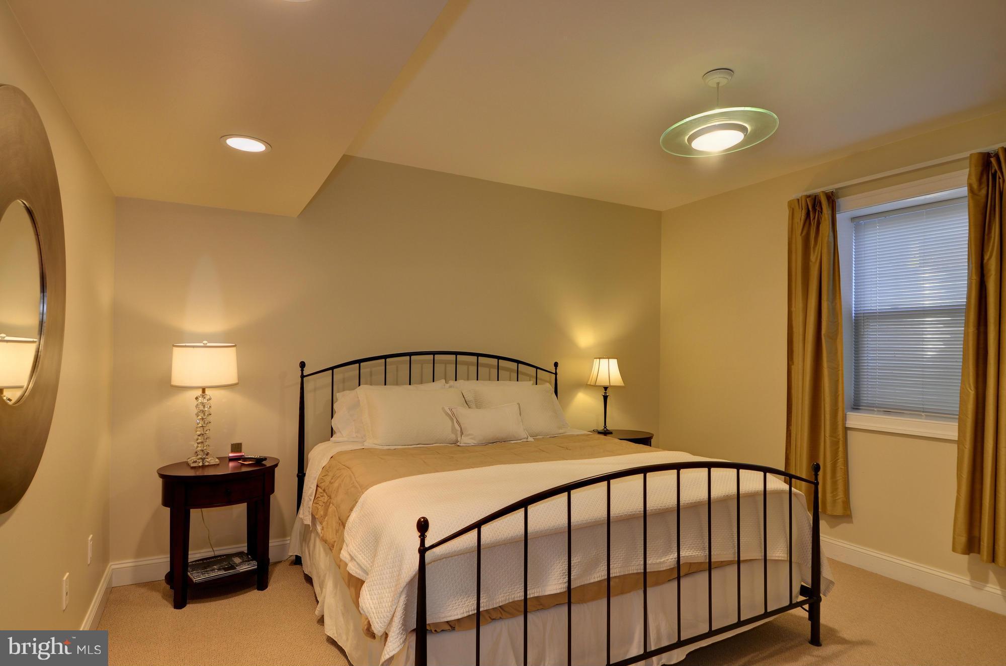 BRADLEY HILLS - Residential