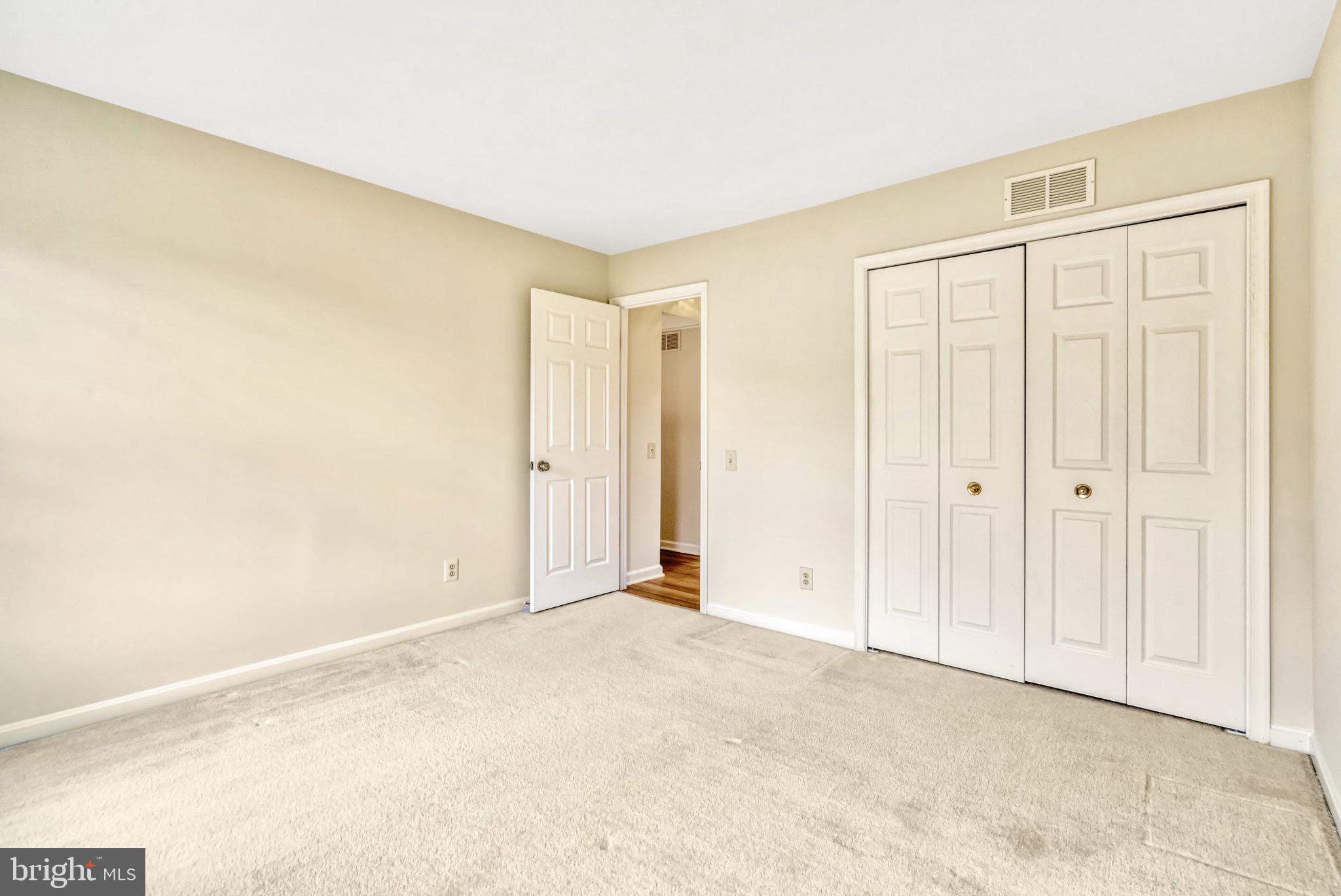 CROSSPOINTE - Residential