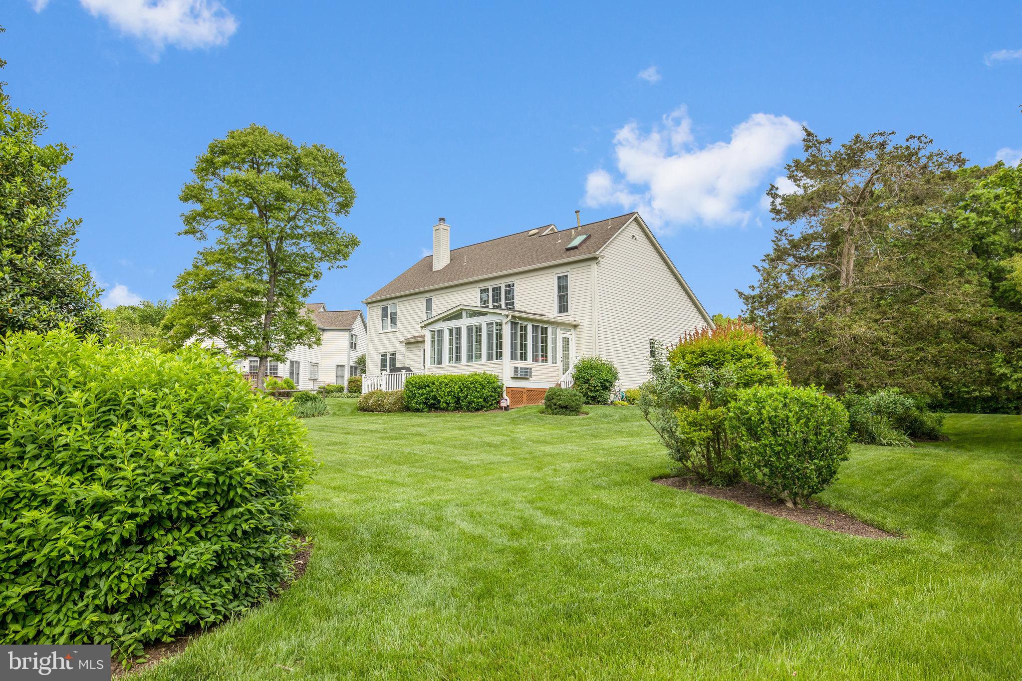 CROSSPOINTE - Residential